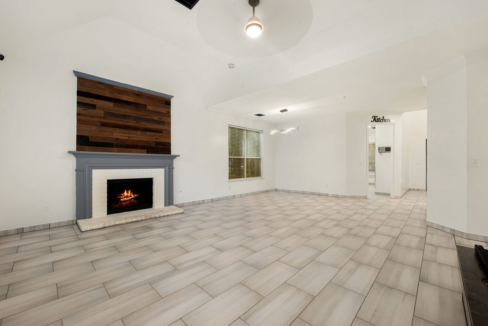 34 Firethorn Place, The Woodlands, TX 77382