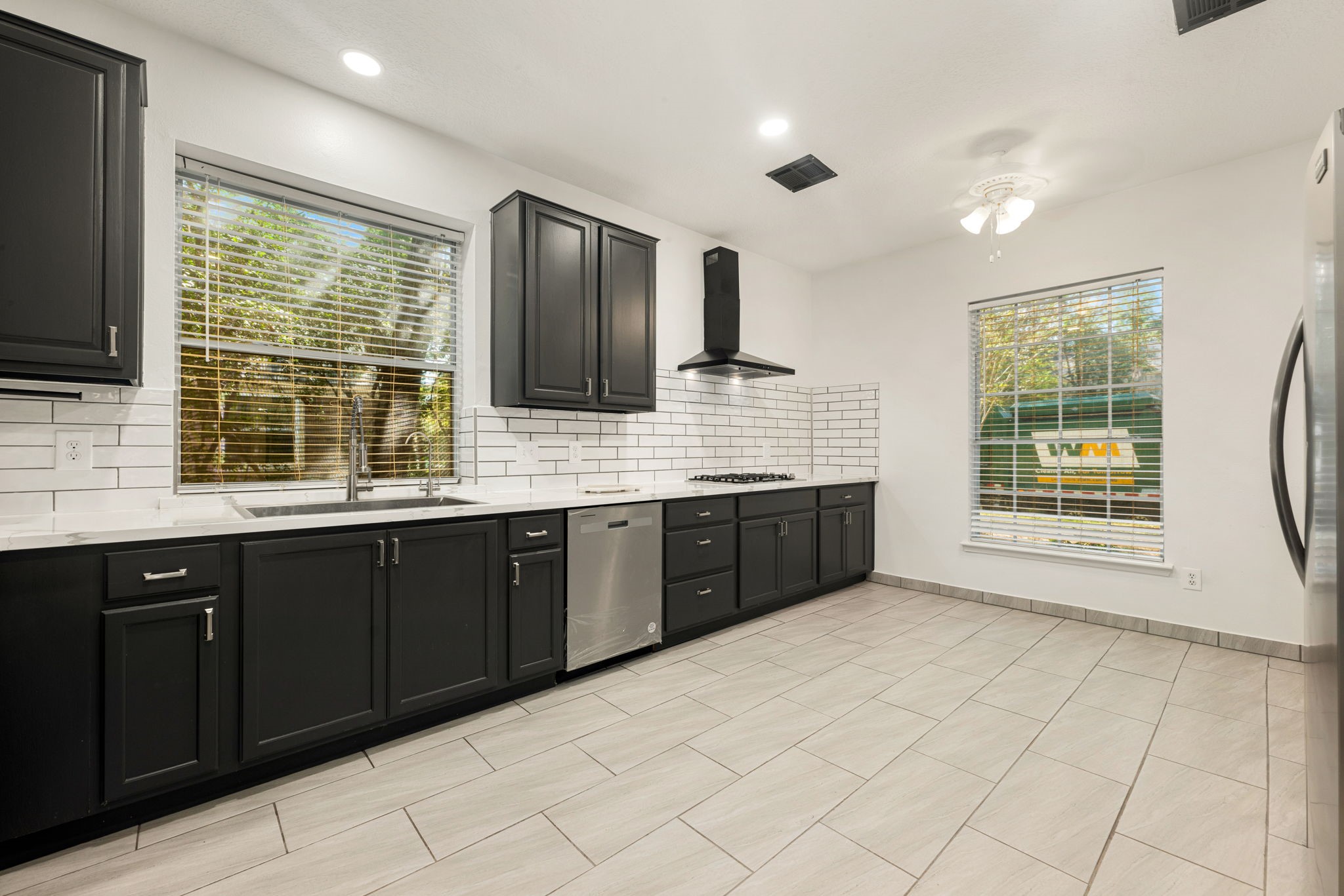 34 Firethorn Place, The Woodlands, TX 77382