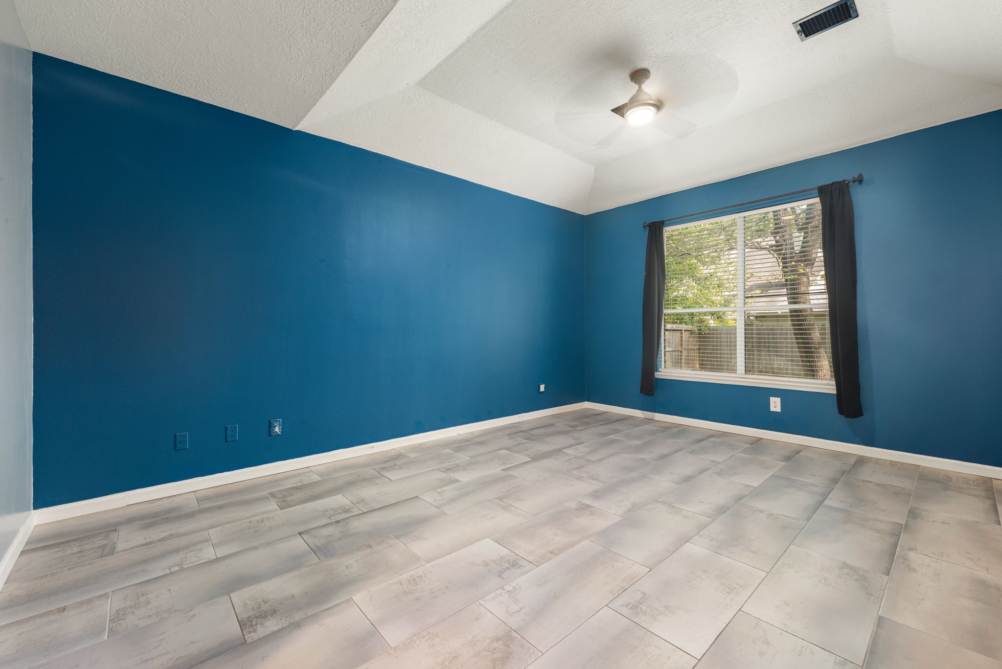 34 Firethorn Place, The Woodlands, TX 77382