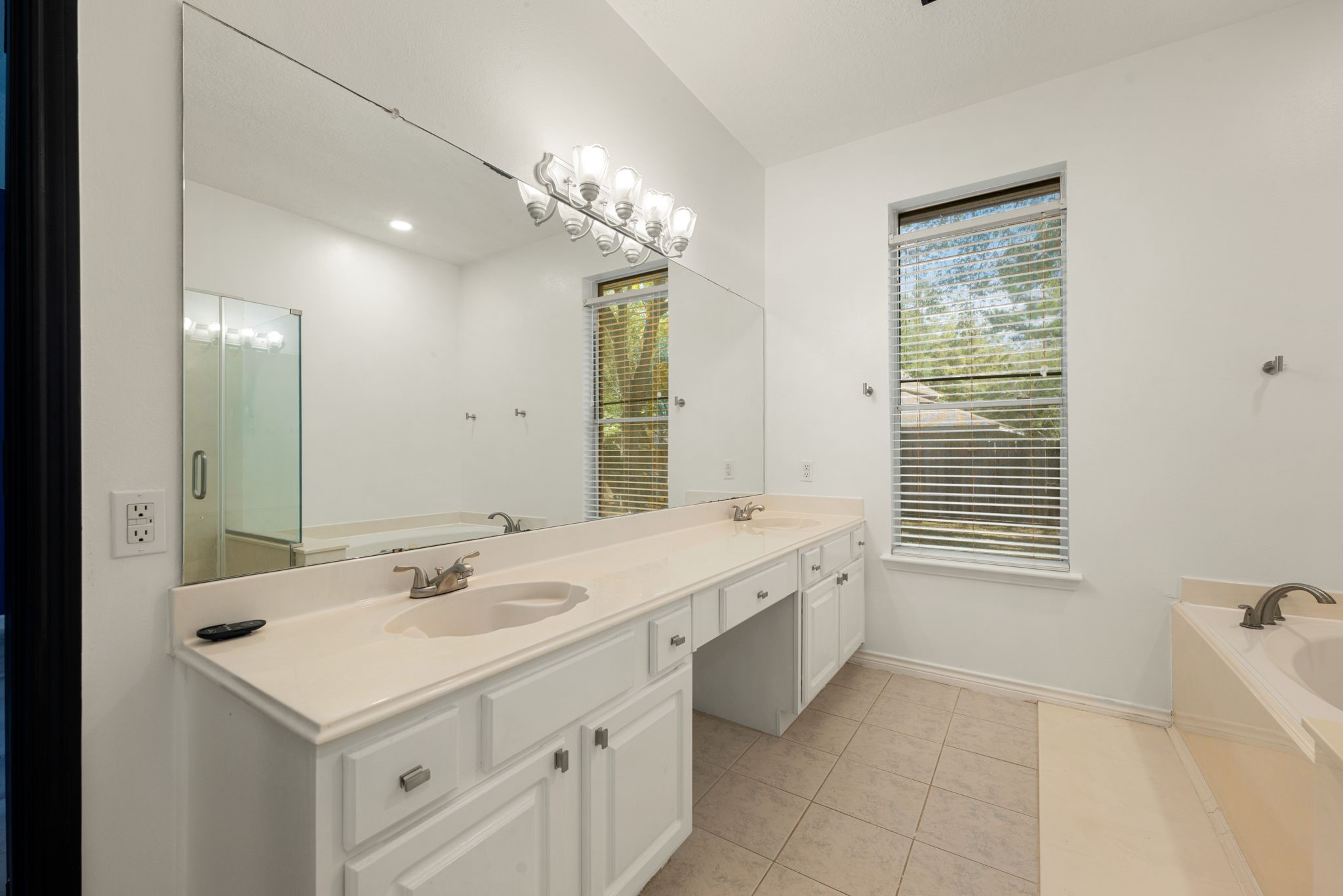 34 Firethorn Place, The Woodlands, TX 77382