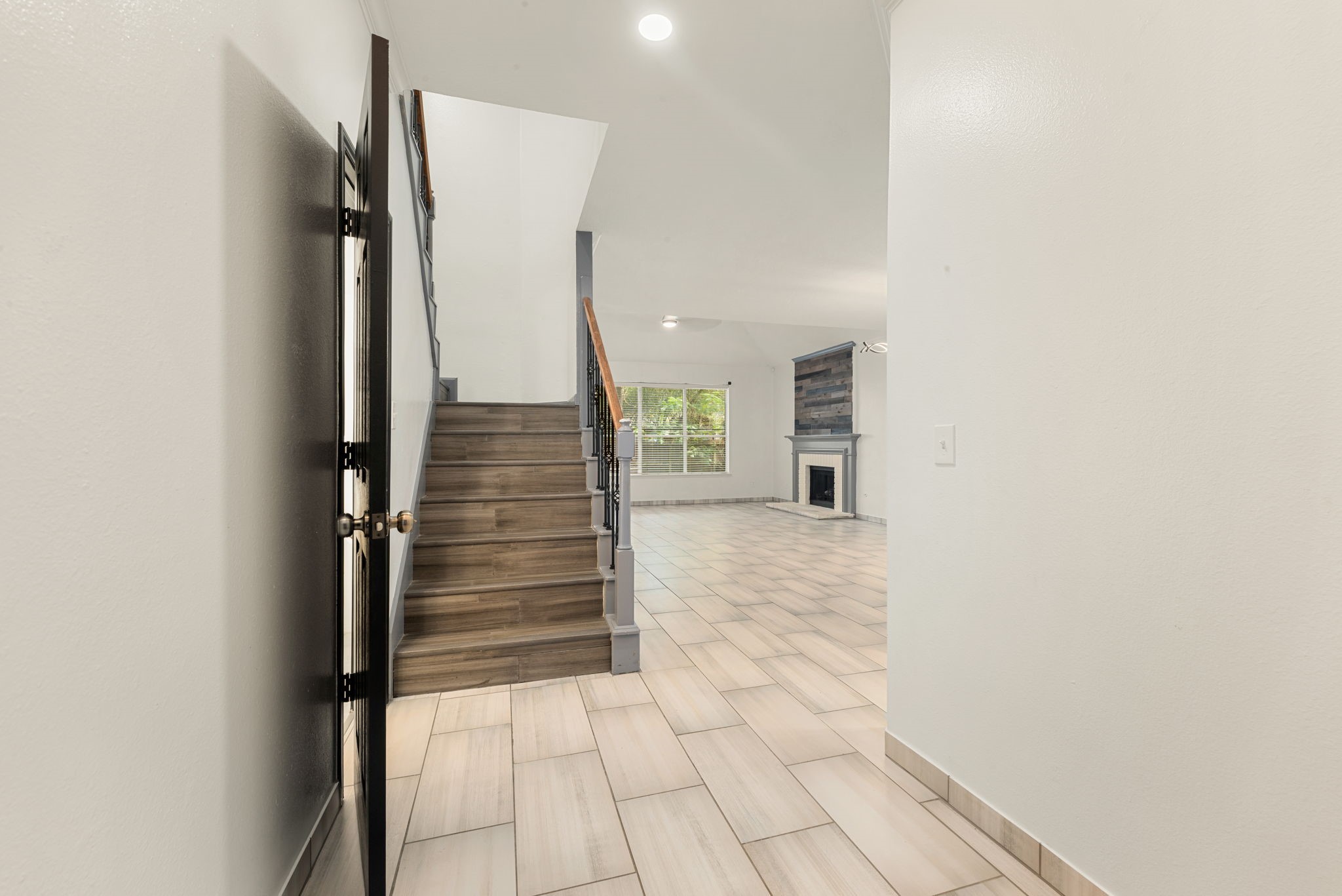 34 Firethorn Place, The Woodlands, TX 77382