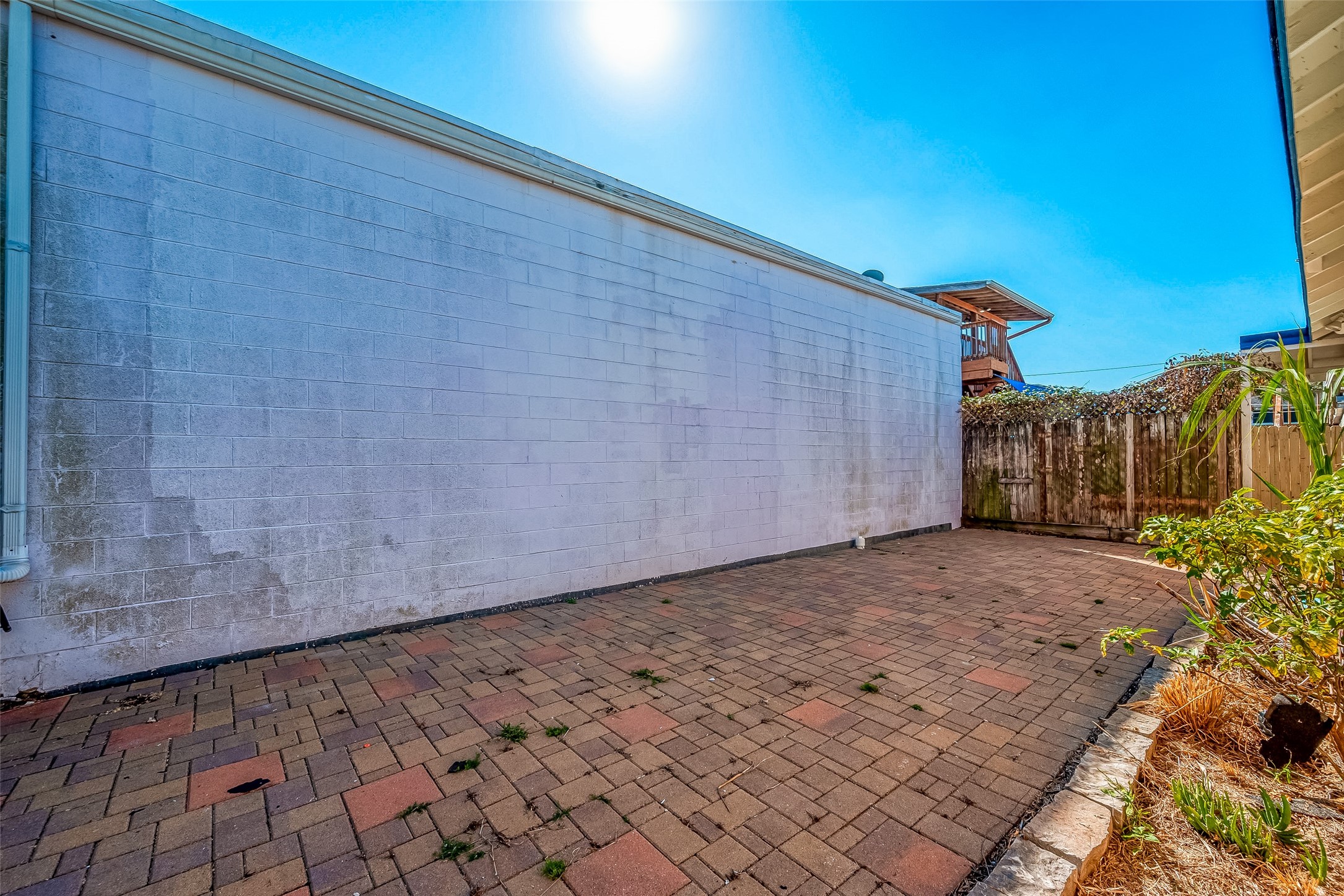 2415 31st Street, Galveston, TX 77550