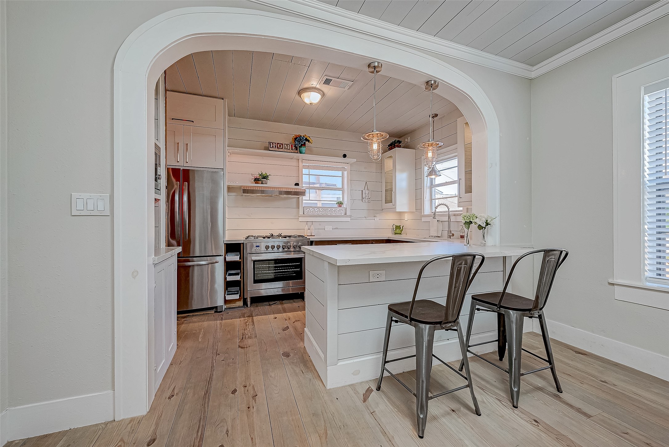 2415 31st Street, Galveston, TX 77550