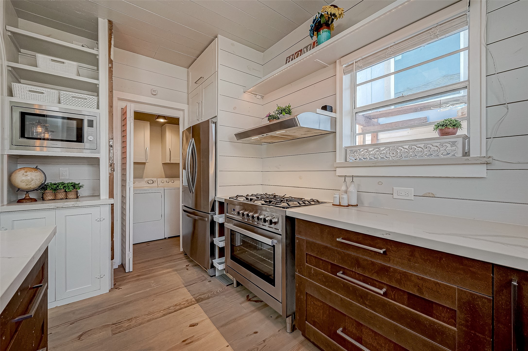 2415 31st Street, Galveston, TX 77550