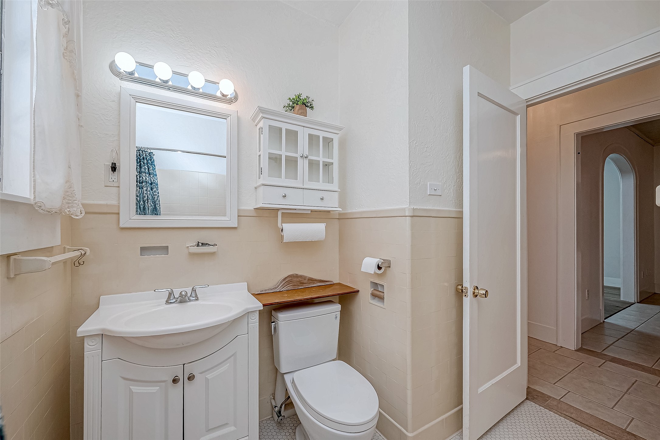2415 31st Street, Galveston, TX 77550