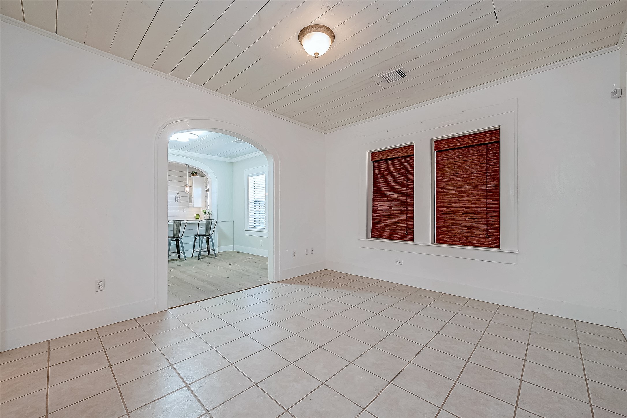 2415 31st Street, Galveston, TX 77550