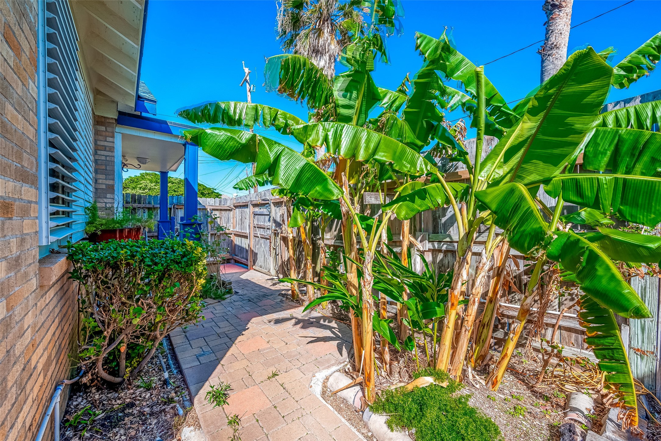 2415 31st Street, Galveston, TX 77550