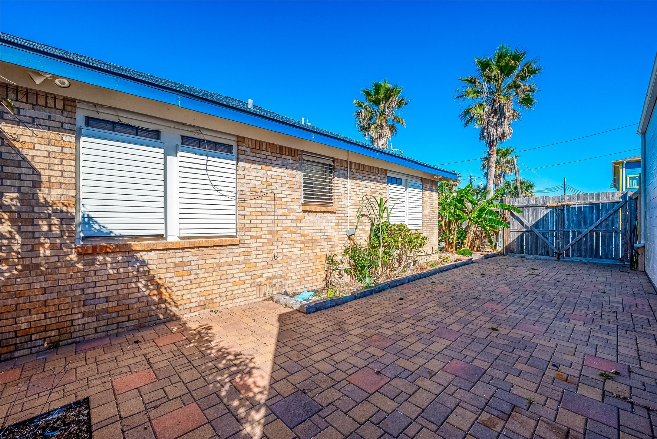 2415 31st Street, Galveston, TX 77550