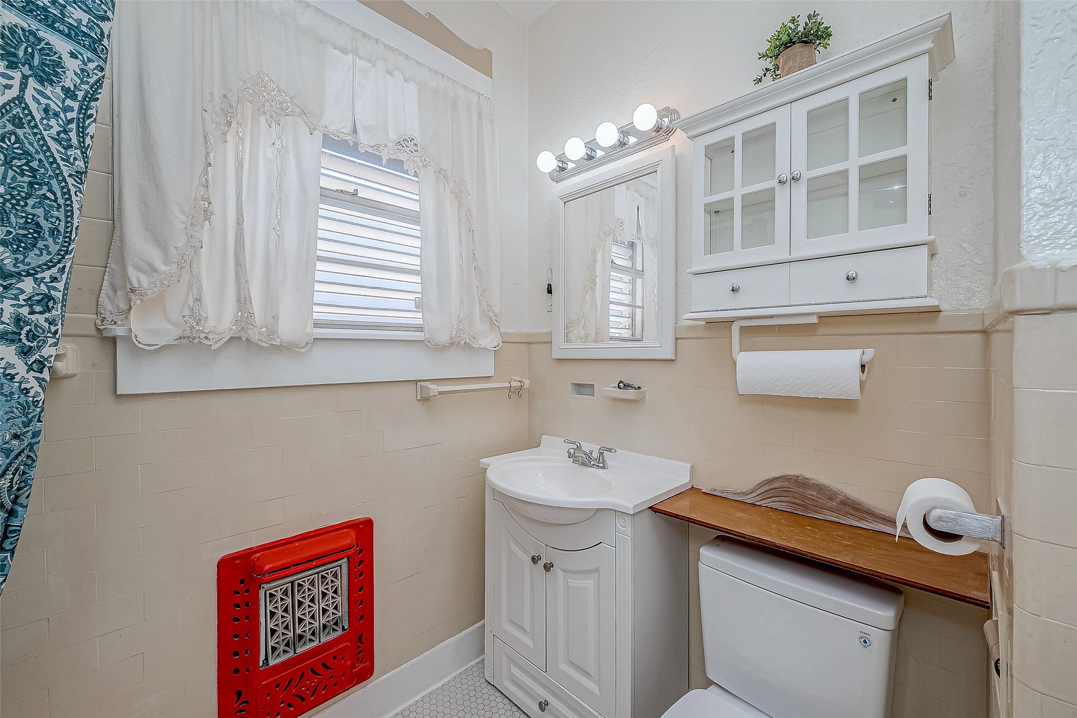 2415 31st Street, Galveston, TX 77550