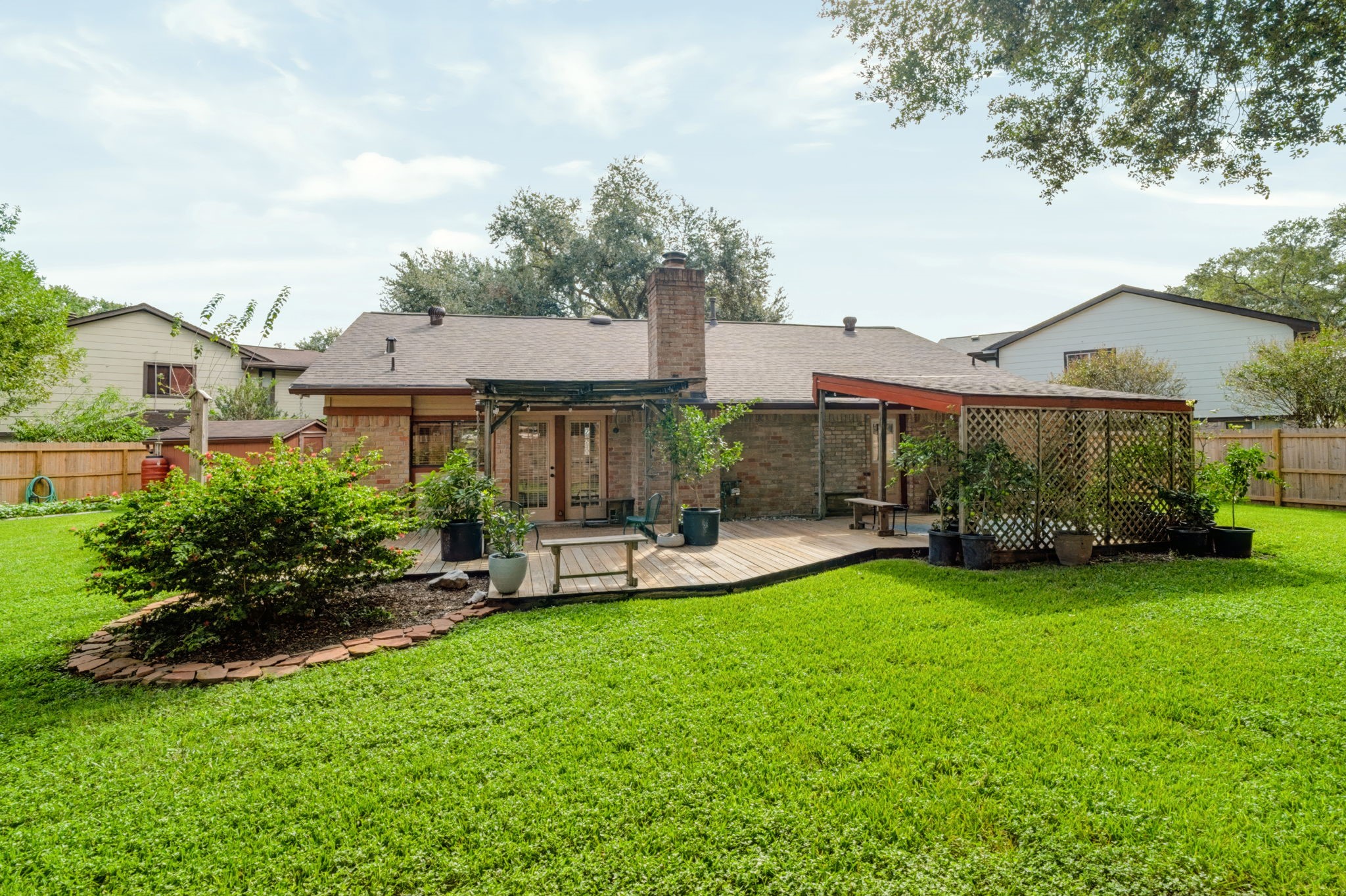 Relax in your own backyard oasis or take full advantage of the fantastic neighborhood amenities, including a clubhouse, swimming pool, two parks, tennis courts, and a playgroundoffering something for everyone to enjoy!