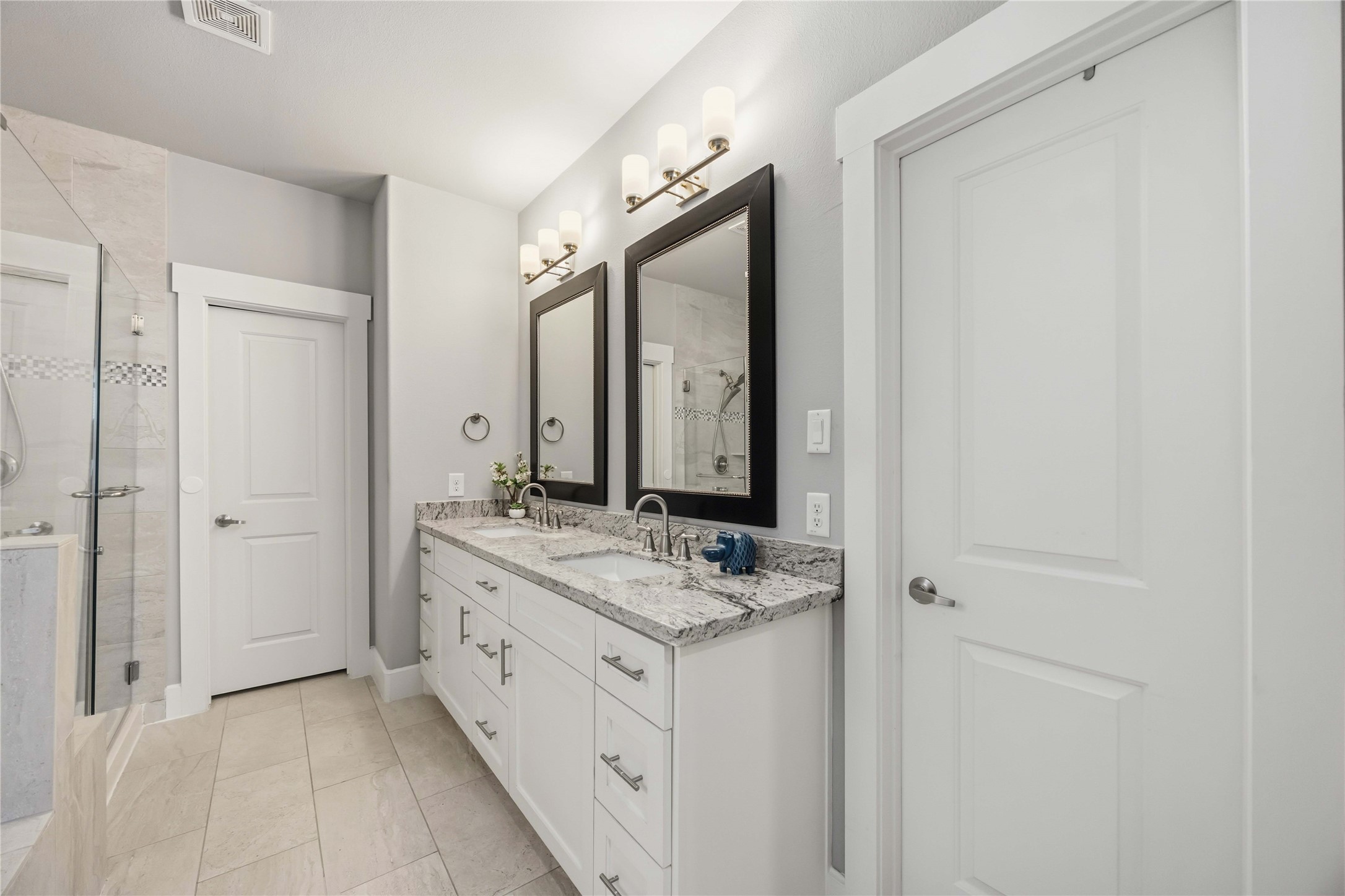 833 Wakefield Drive, #A, Houston, TX 77018