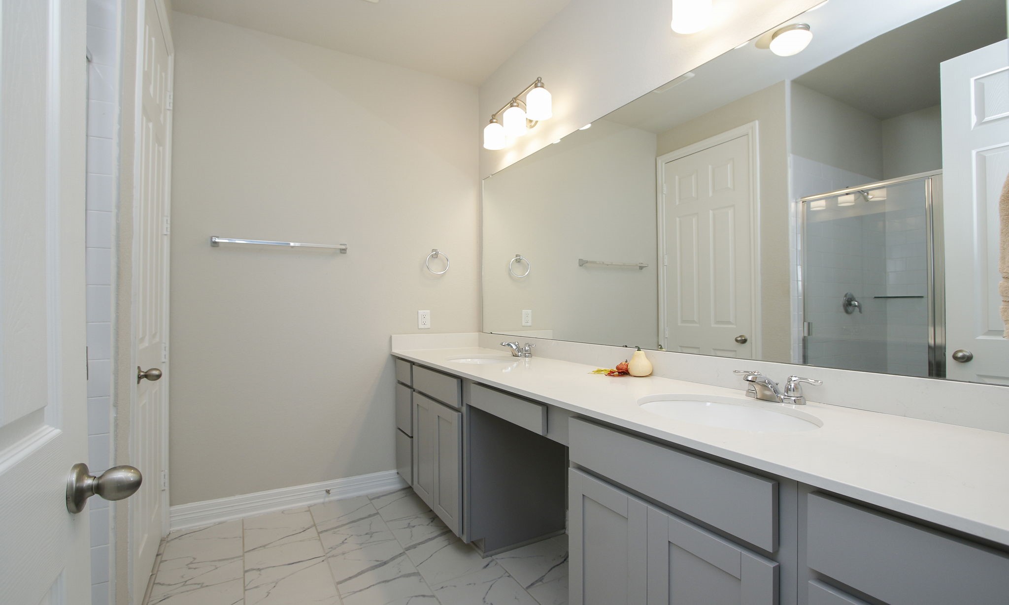 sink with vanity space