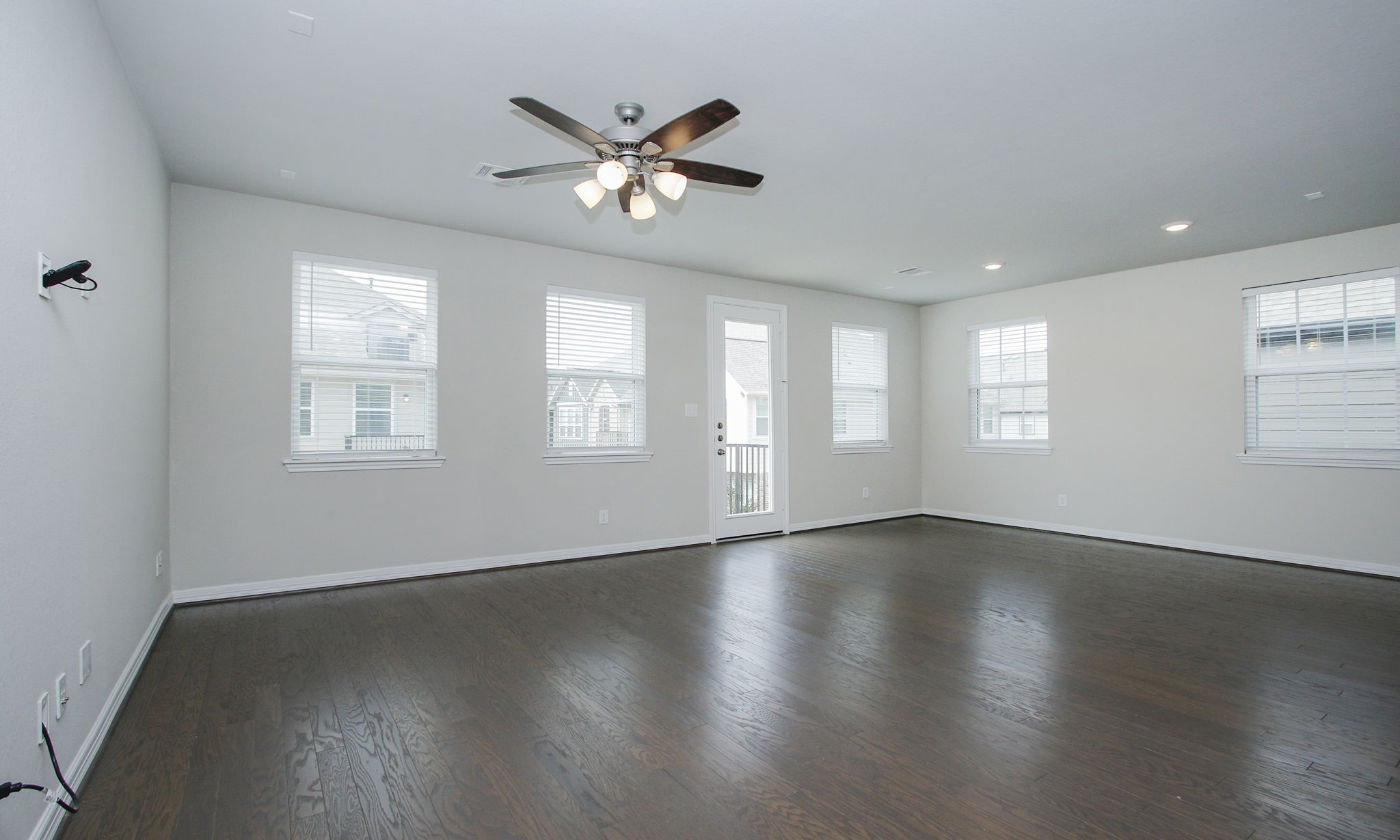 2nd floor open to family room with open dining area