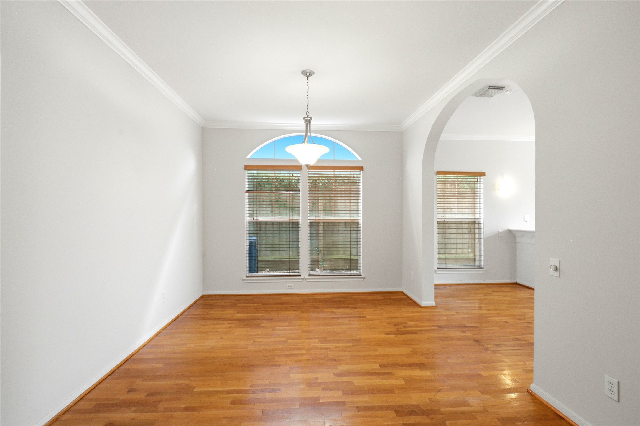 2409 North Boulevard, #B, Houston, TX 77098
