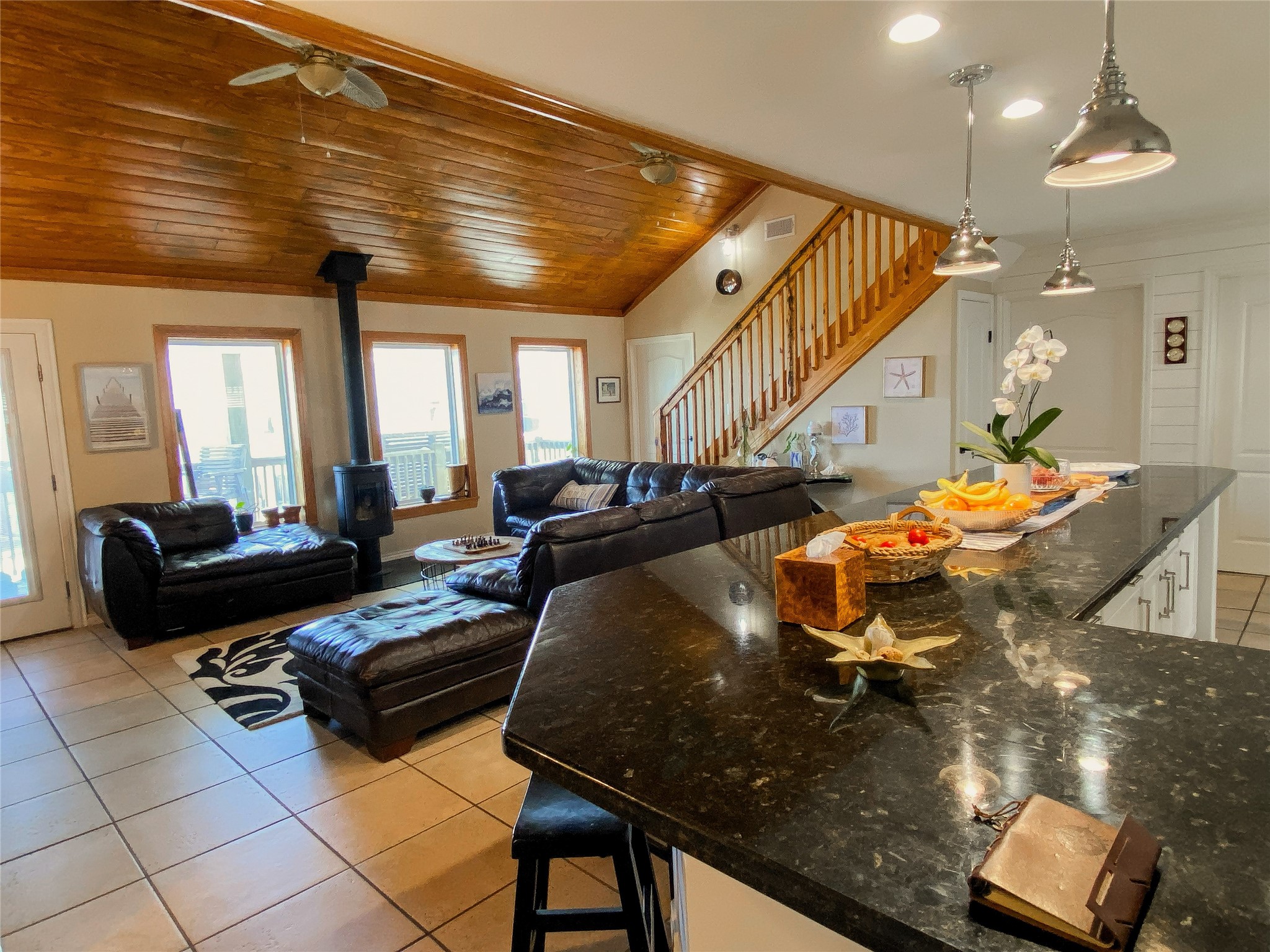 903 S Cove, Crystal Beach, TX 77650 903 S Cove, Crystal Beach, TX 77650