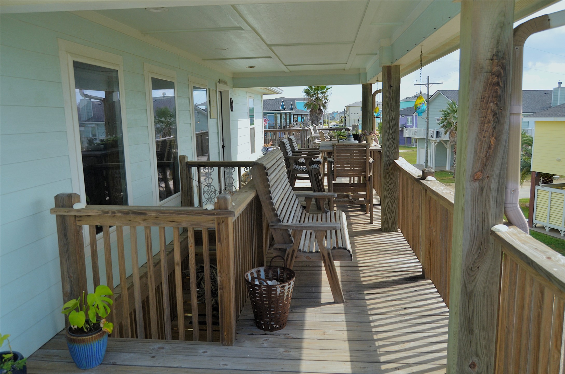 903 S Cove, Crystal Beach, TX 77650