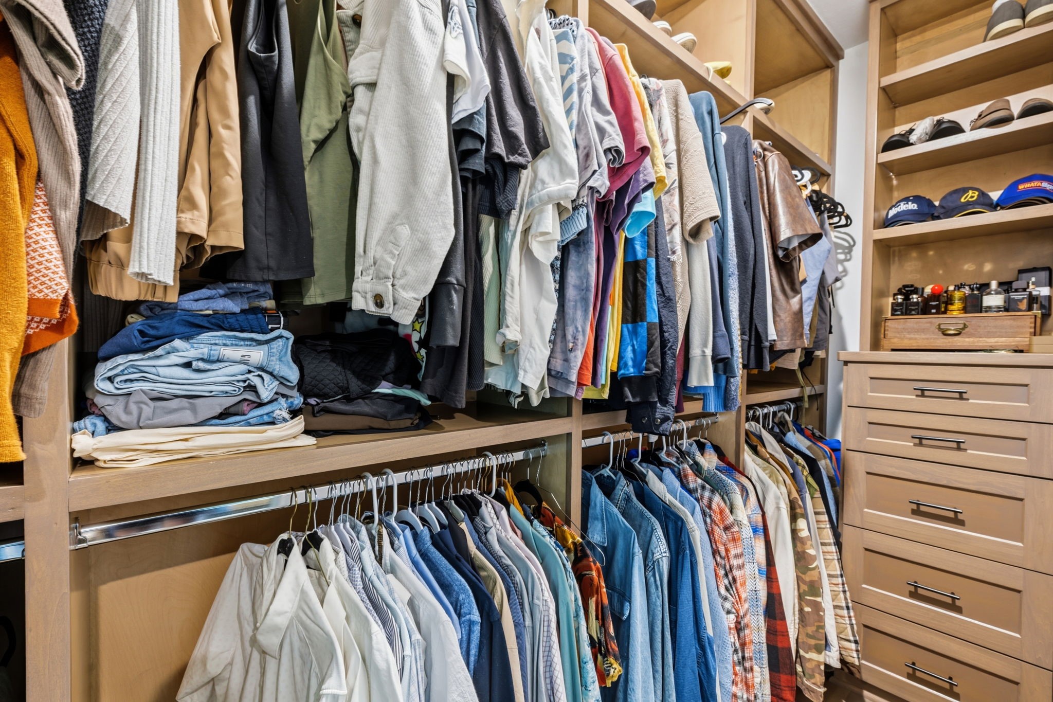 PRIMARY CLOSET: custom built-ins