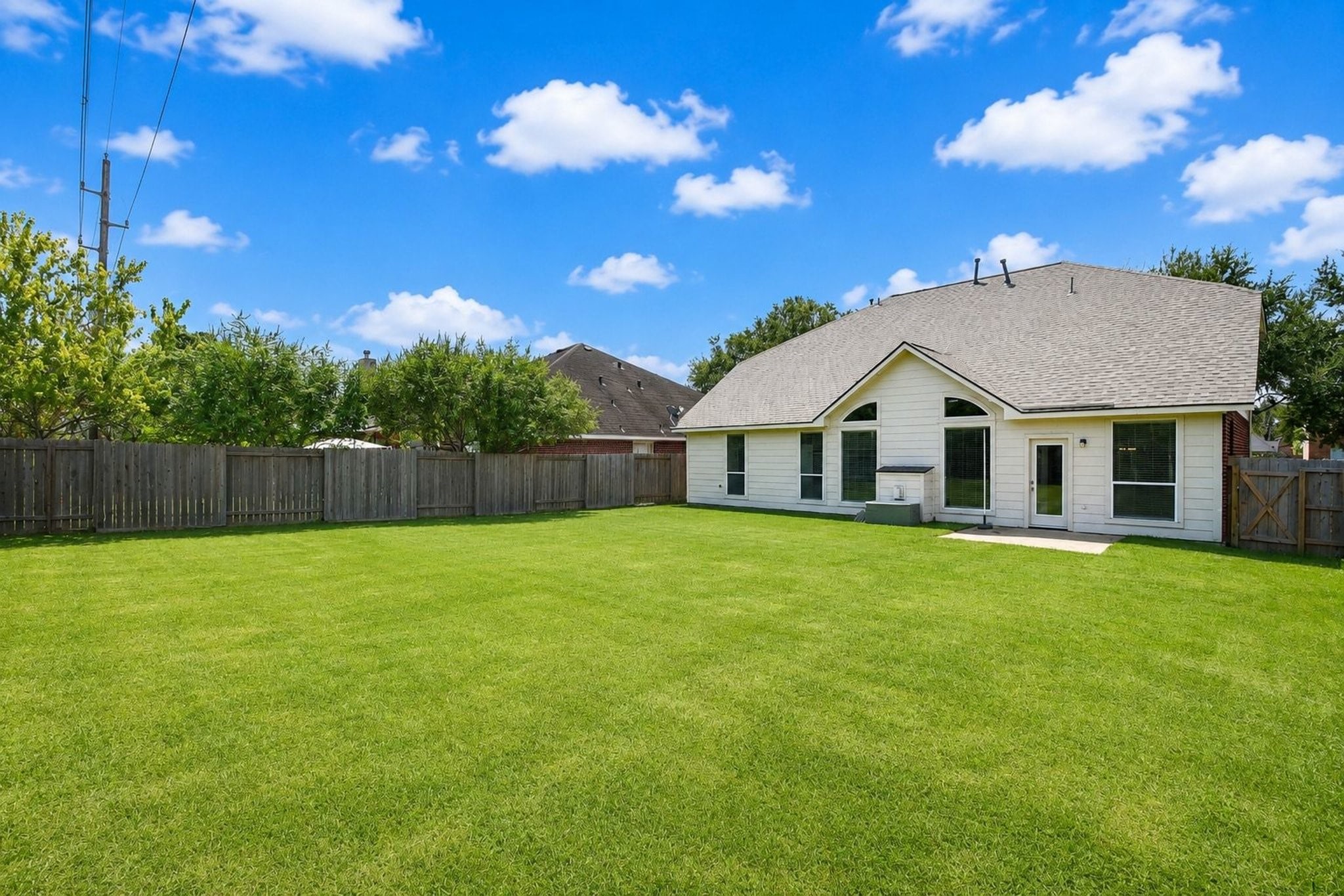 9111 Morningstar Drive, Sugar Land, TX 77479