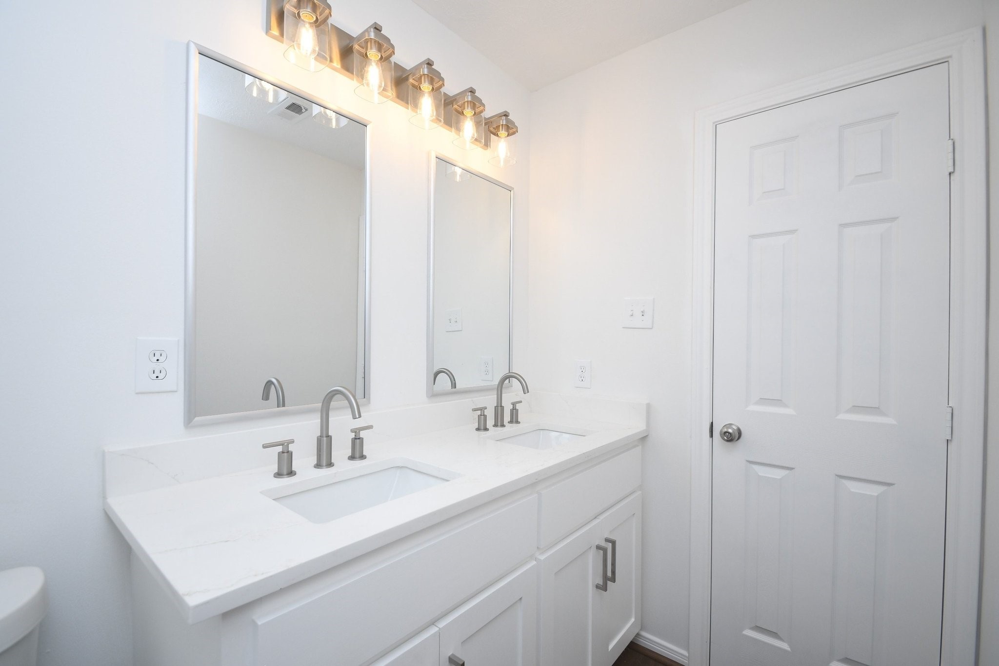 9111 Morningstar Drive, Sugar Land, TX 77479