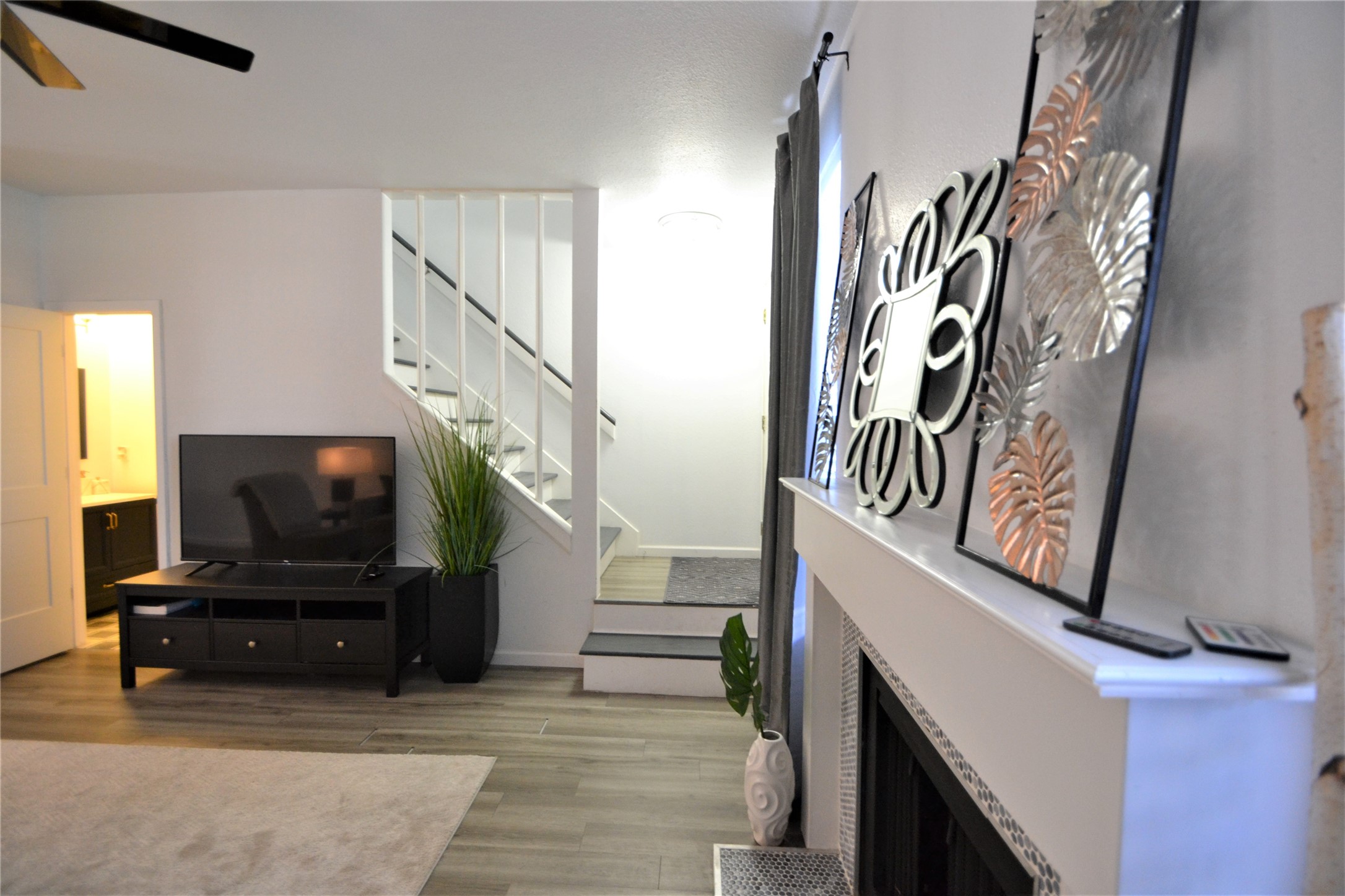 2626 NORTH BOULEVARD, #26, Houston, TX 77098