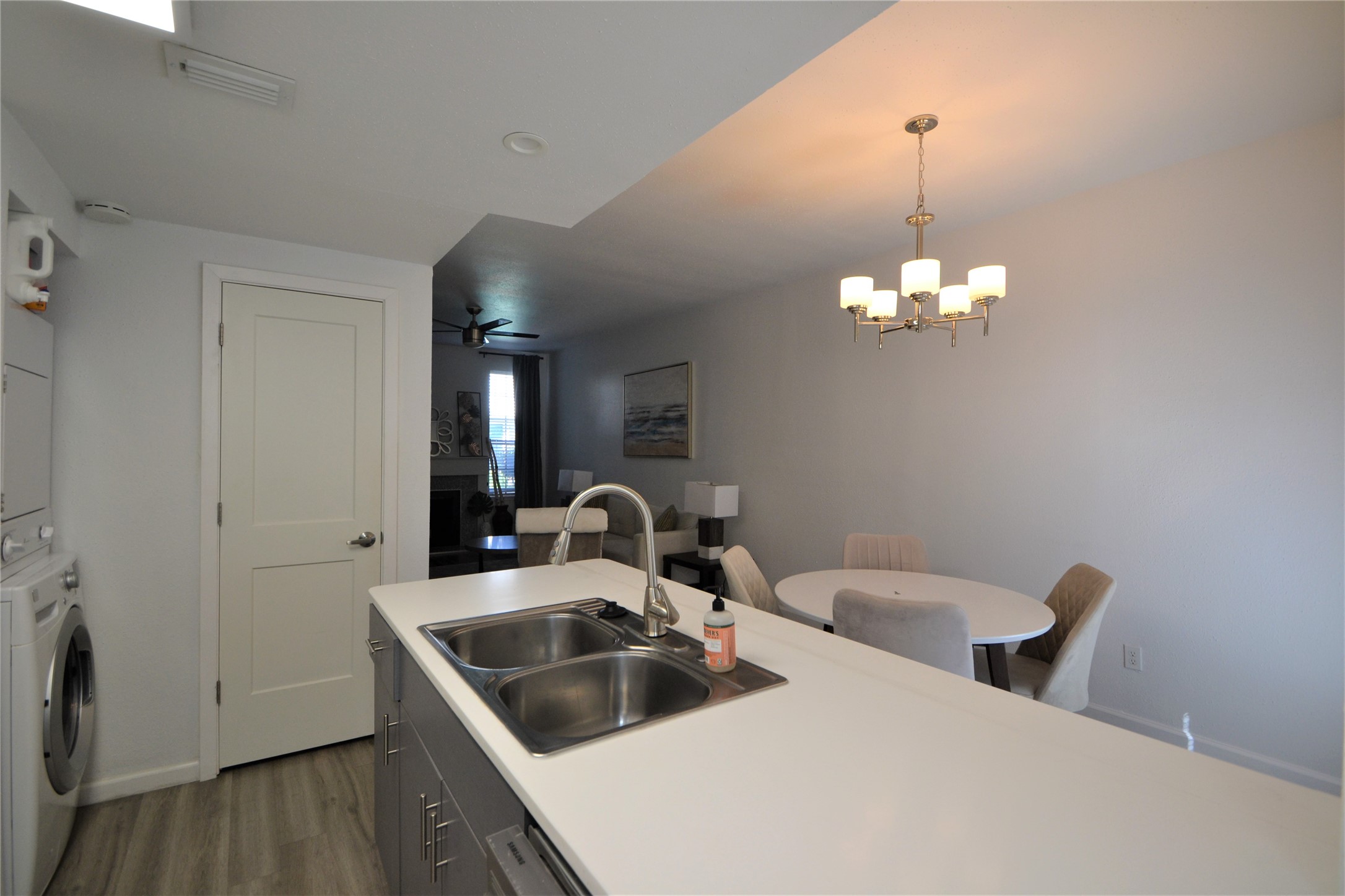 2626 NORTH BOULEVARD, #26, Houston, TX 77098