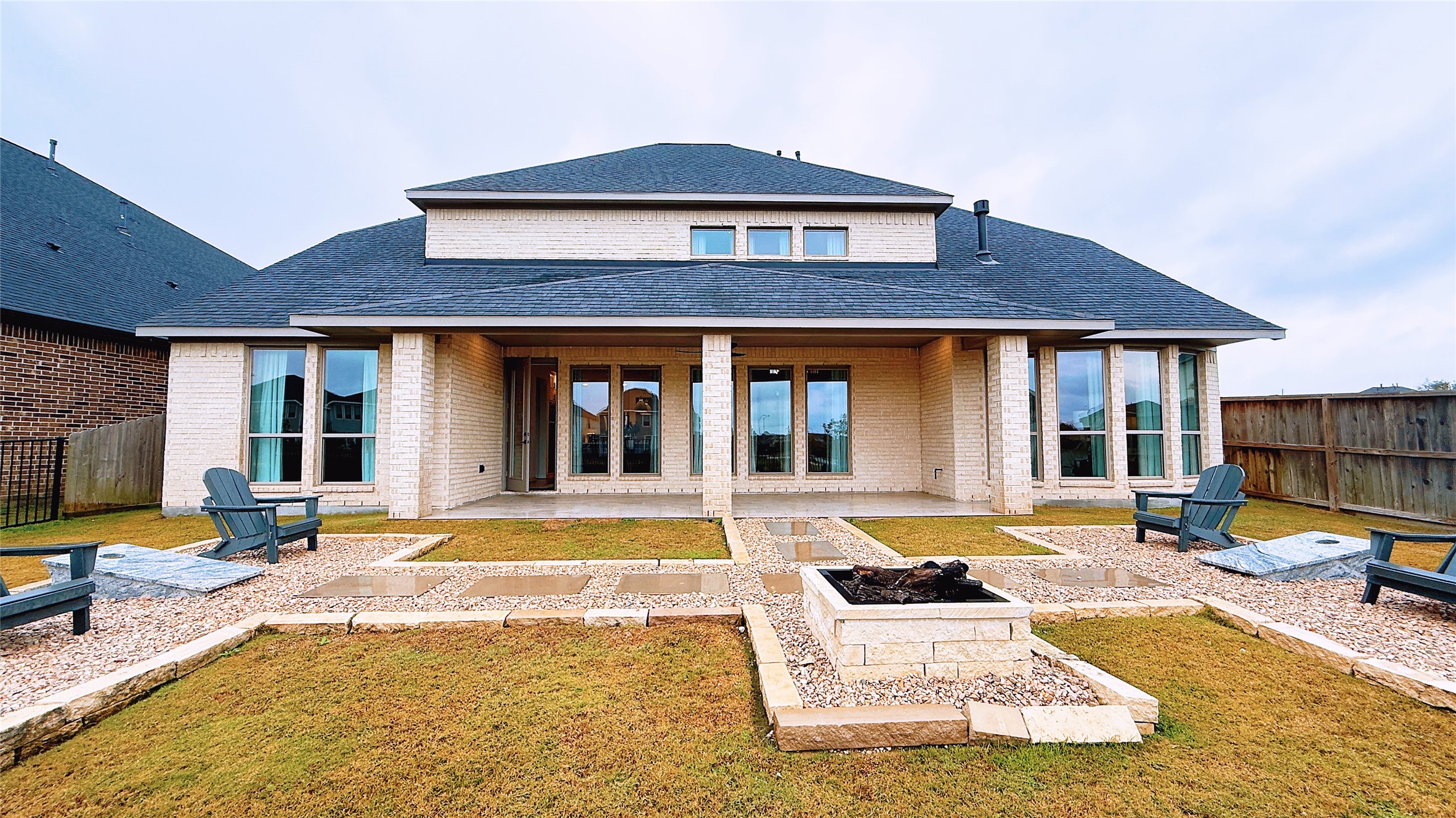 5603 Logan Ridge Lane, Fulshear, TX 77441
