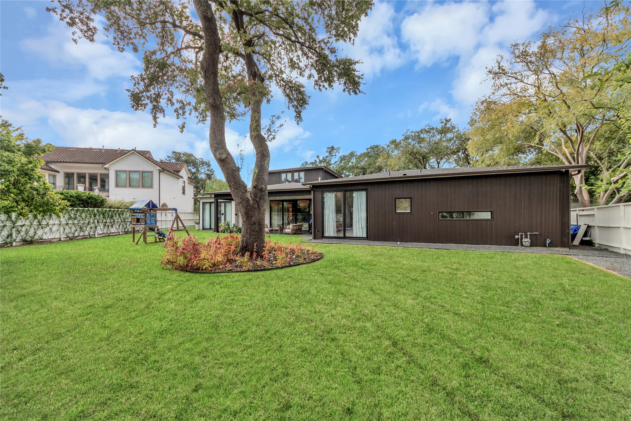7546 Inwood Drive, Houston, TX 77063