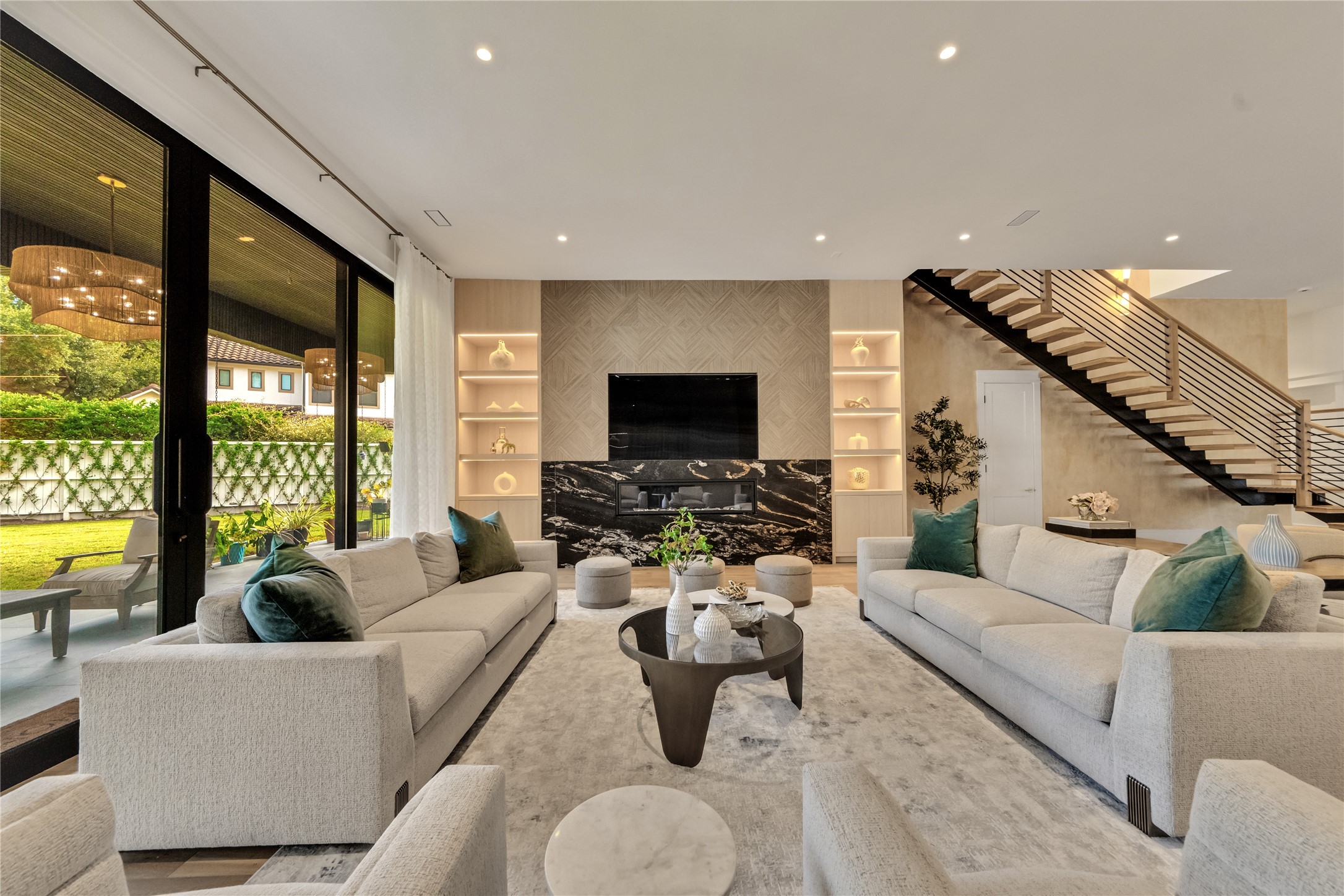 7546 Inwood Drive, Houston, TX 77063