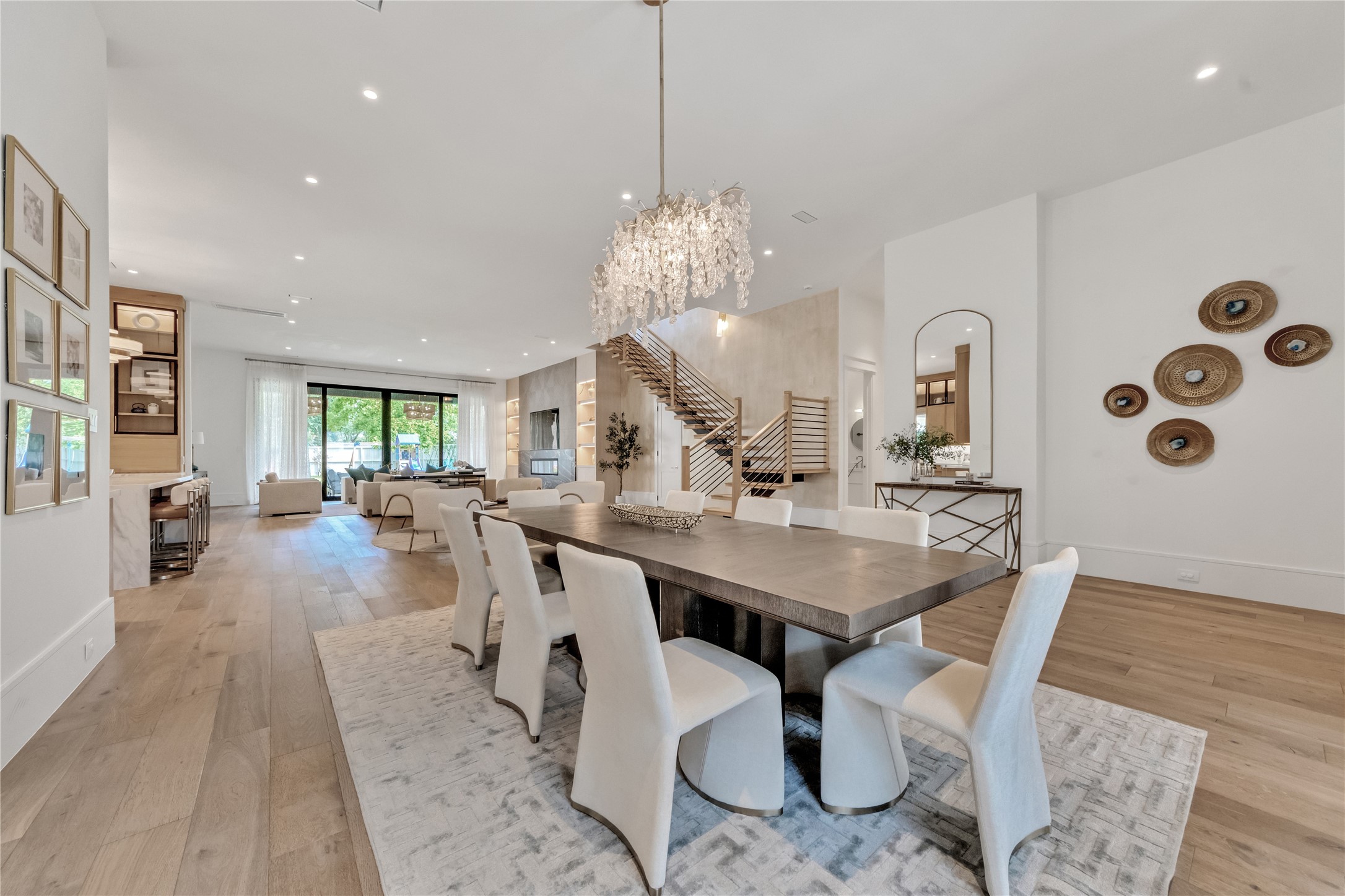 7546 Inwood Drive, Houston, TX 77063