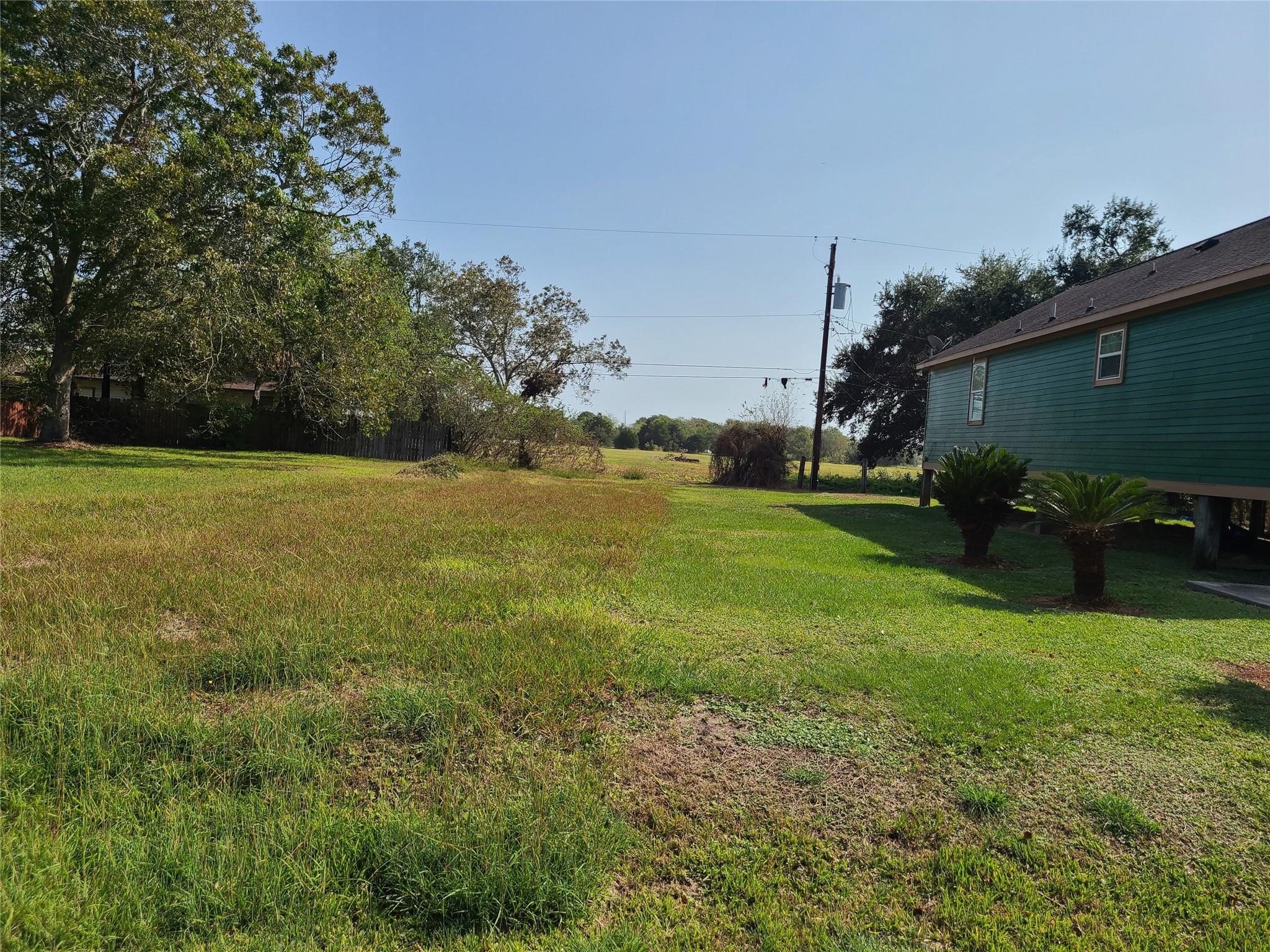 6715 Hawthorne, Hitchcock, TX 77563
