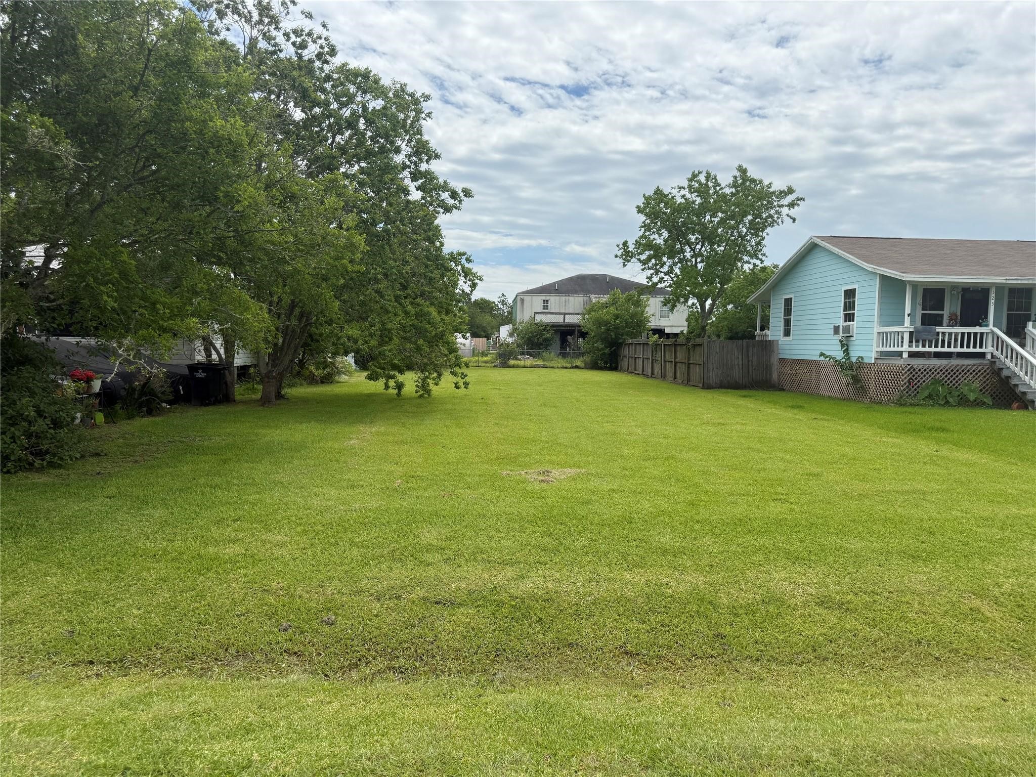 NA 8th, San Leon, TX 77539