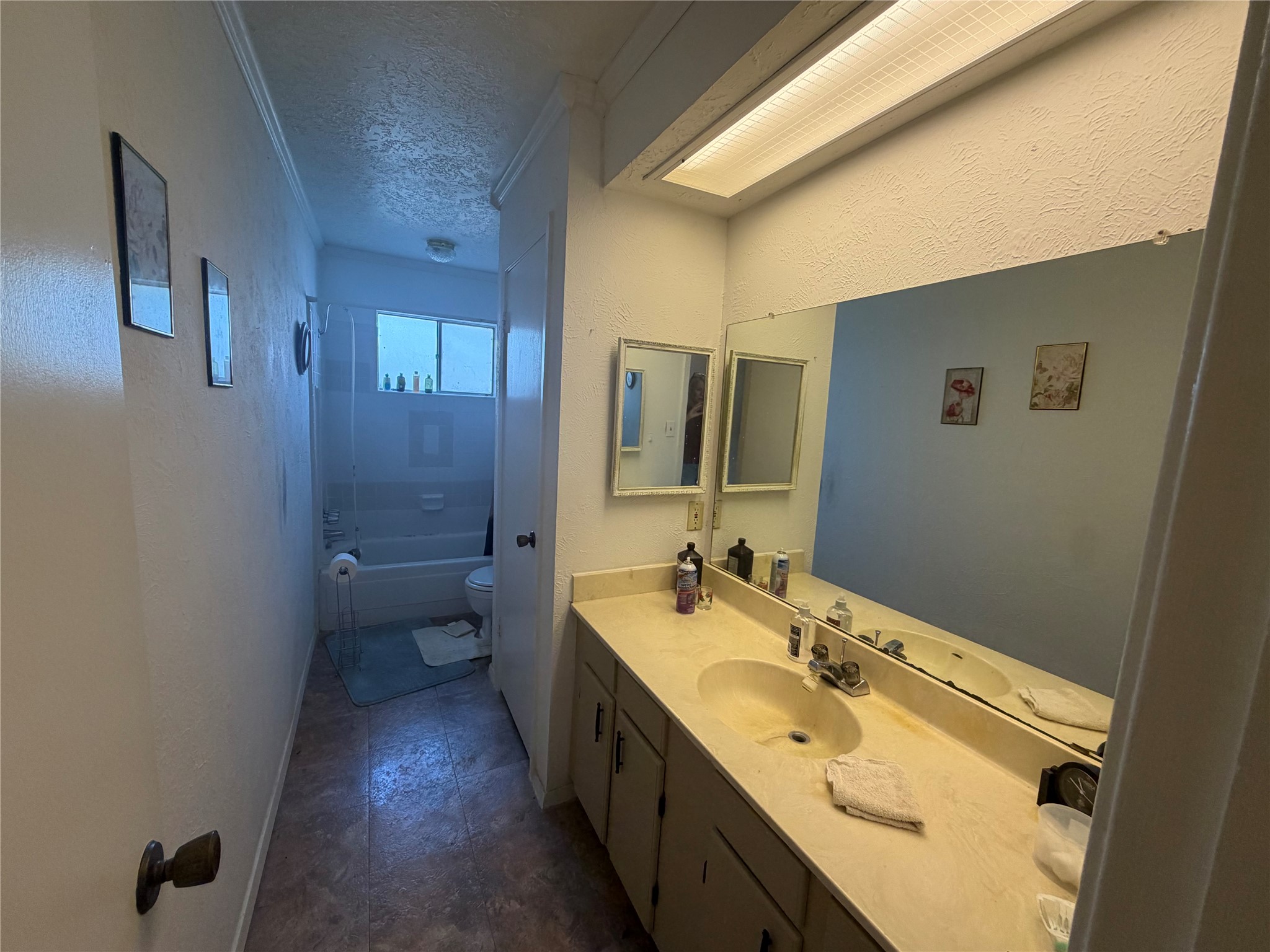 16111 Tibet Road, Friendswood, TX 77546