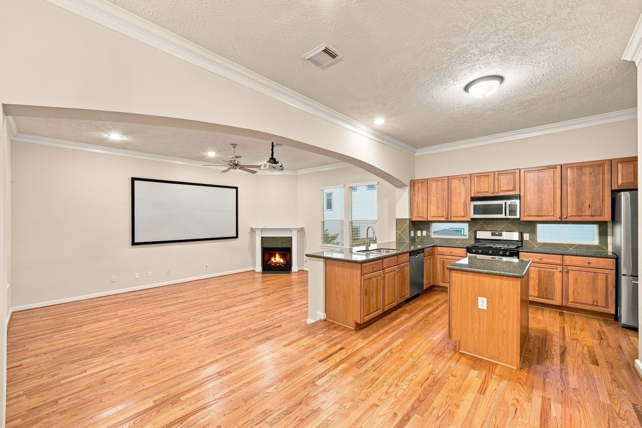 1333 W 21st Street, #B, Houston, TX 77008