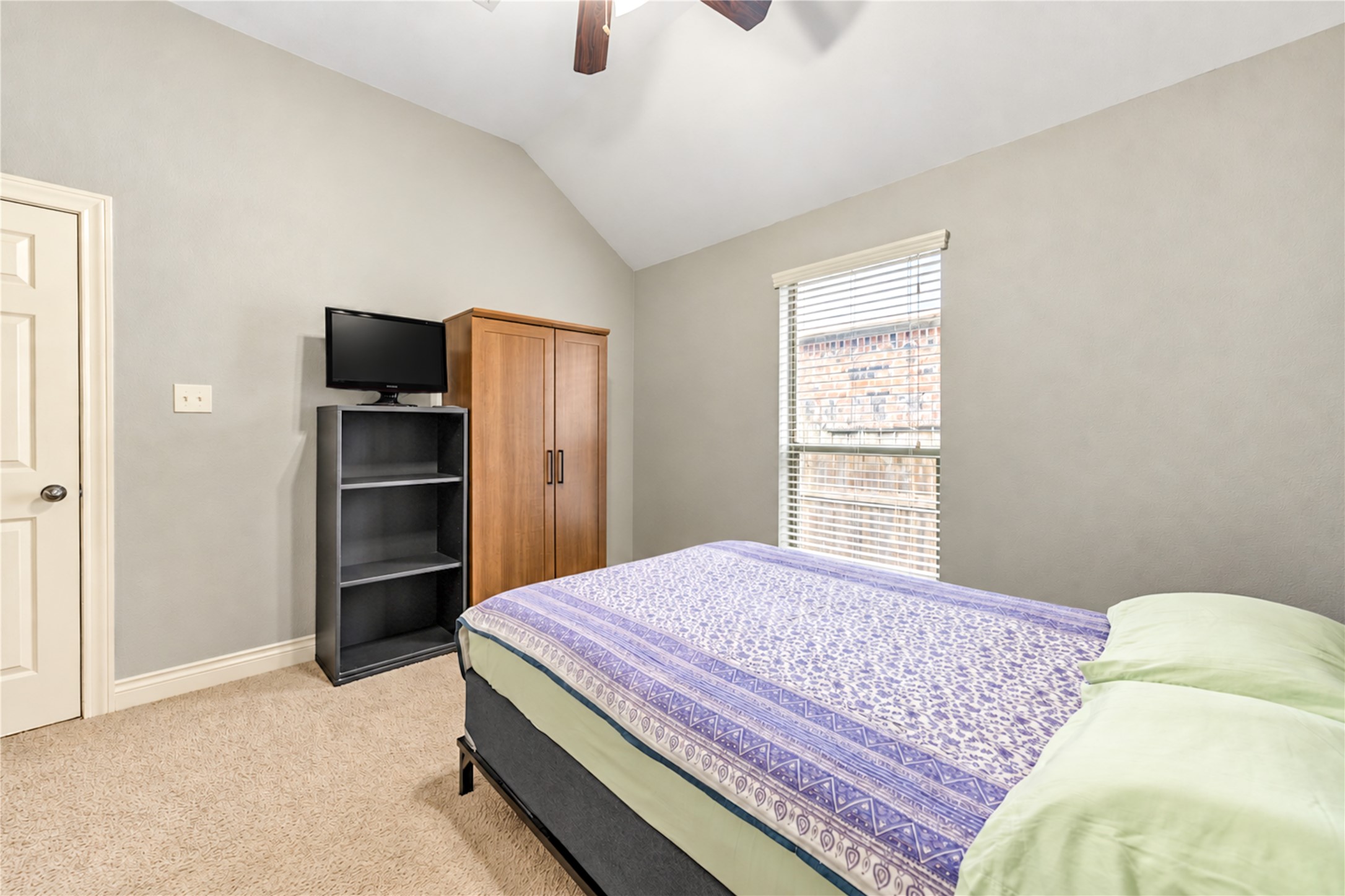 13401 Highland Lake Lane, Pearland, TX 77584