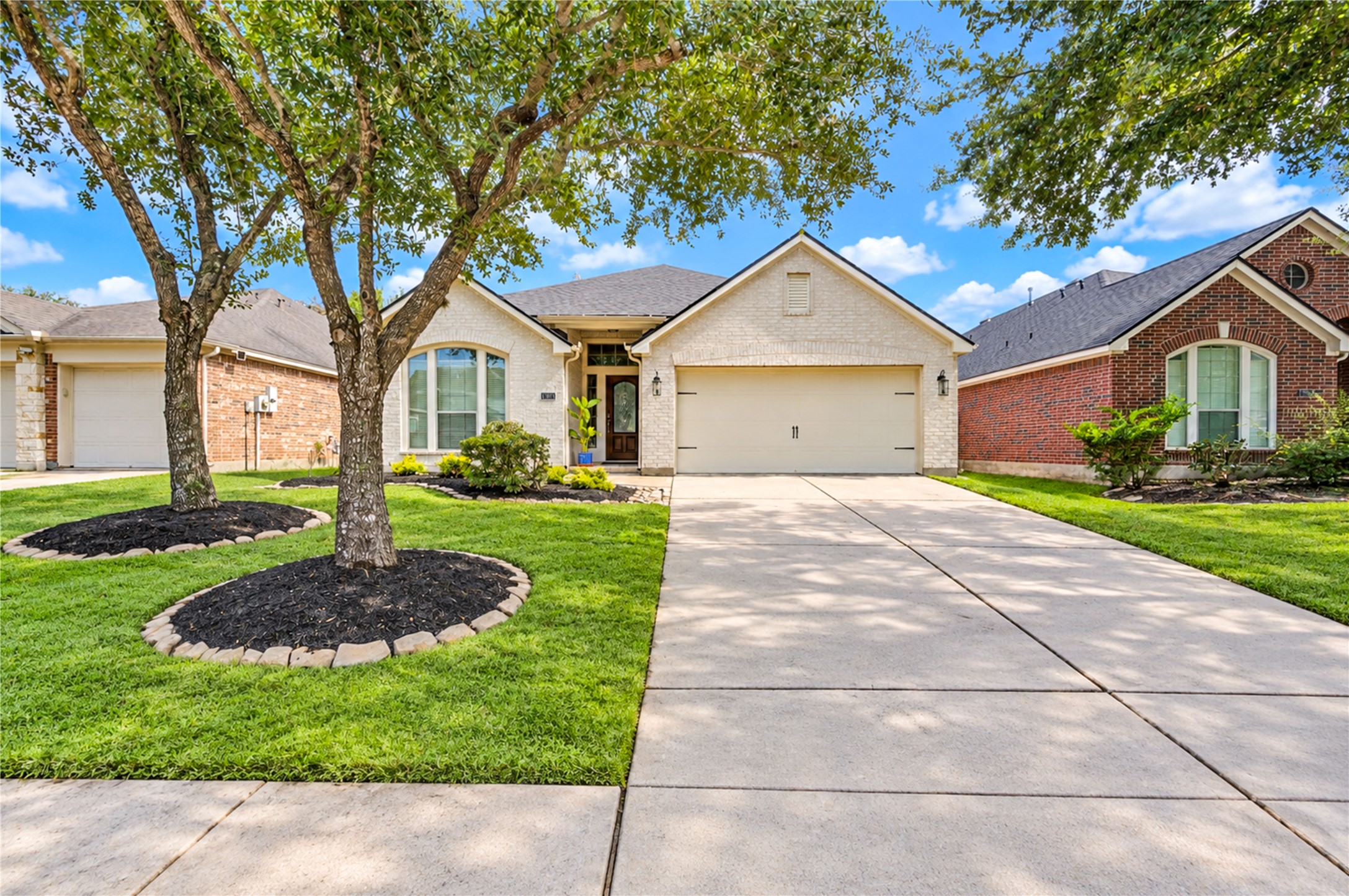 13401 Highland Lake Lane, Pearland, TX 77584