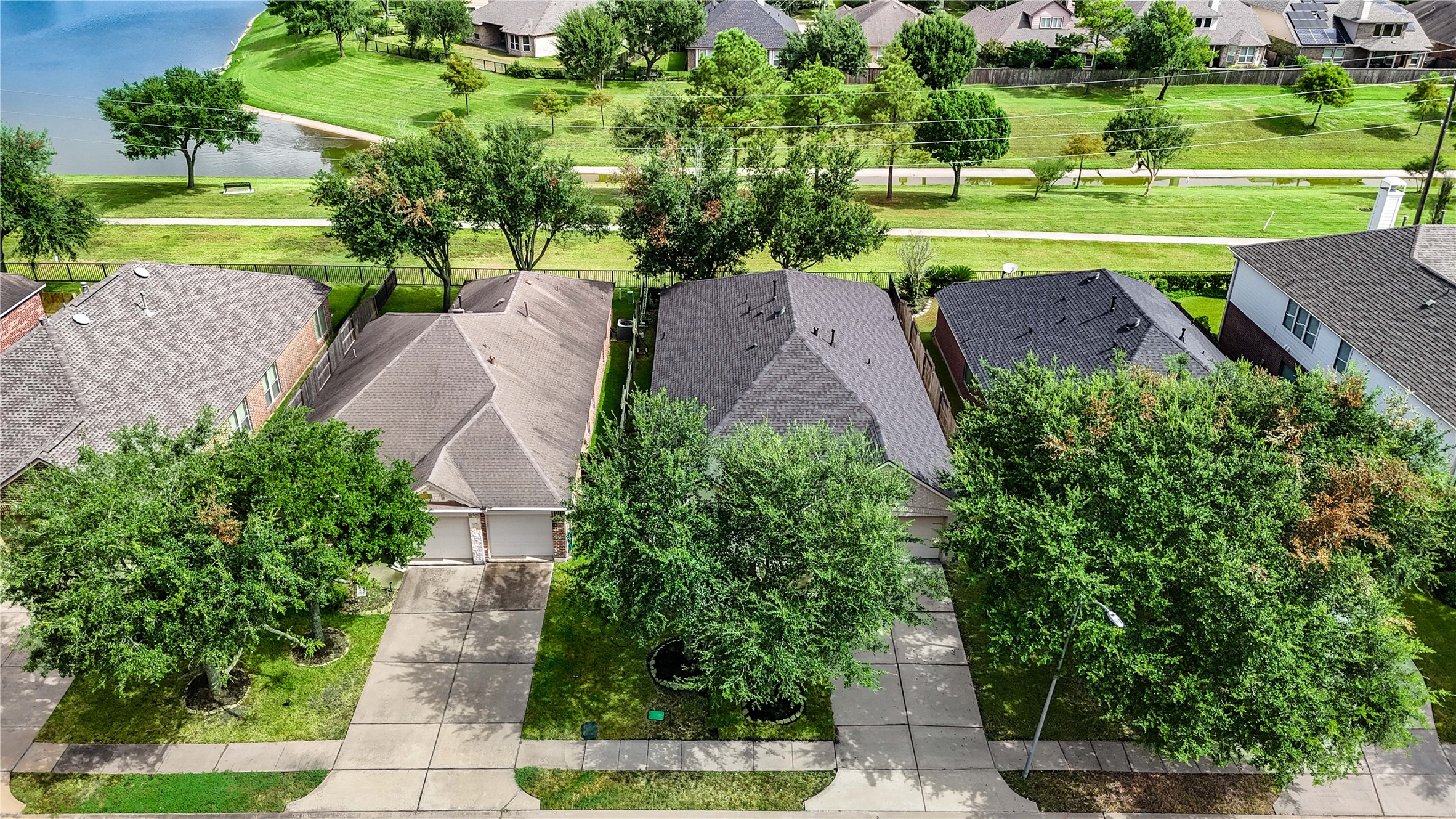 13401 Highland Lake Lane, Pearland, TX 77584