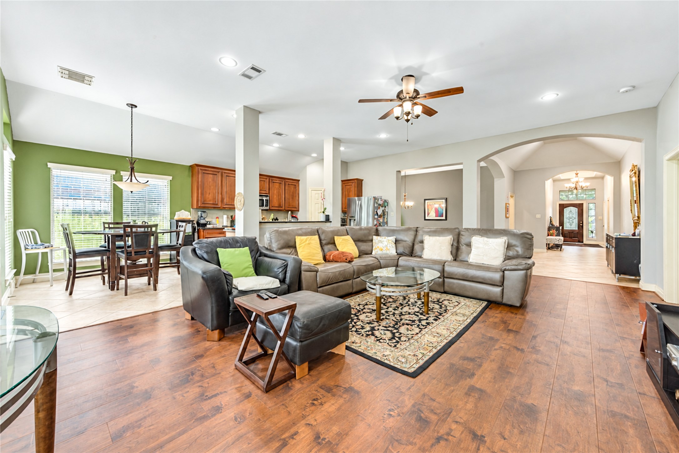 13401 Highland Lake Lane, Pearland, TX 77584