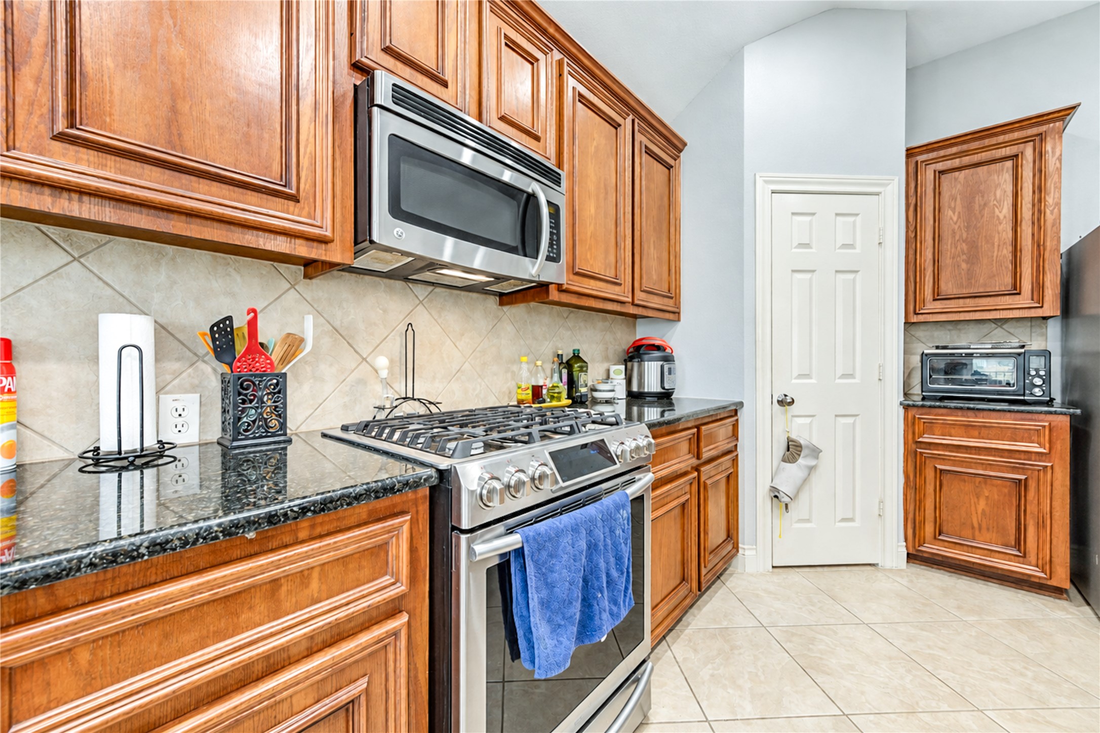 13401 Highland Lake Lane, Pearland, TX 77584