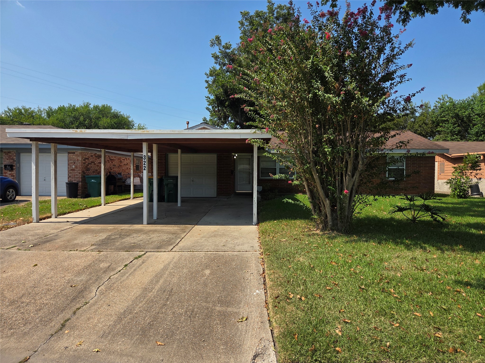 Nice large 2 car carport