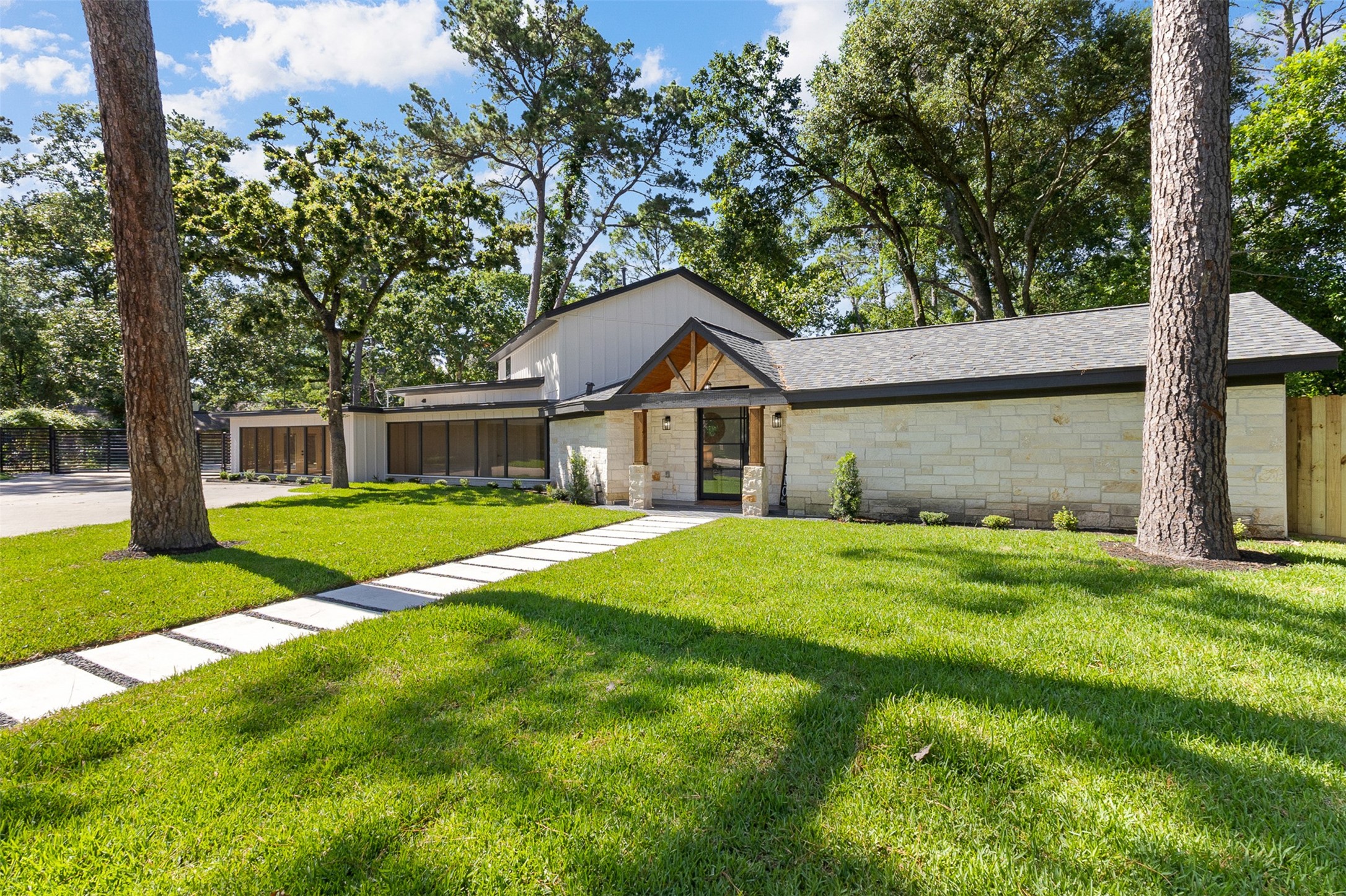 107 Beaver Tail Point, Houston, TX 77024