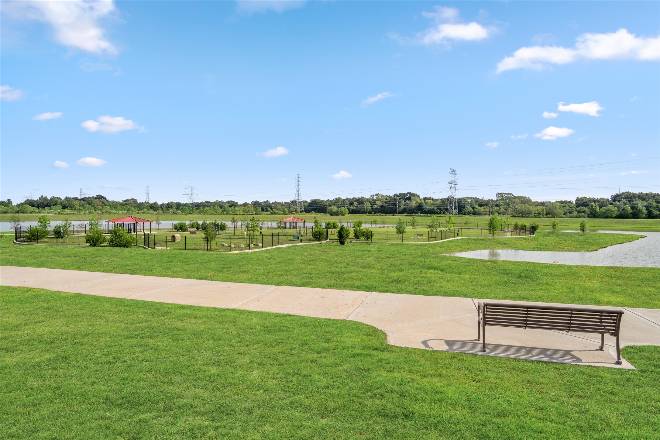 community has gorgeous walking trails