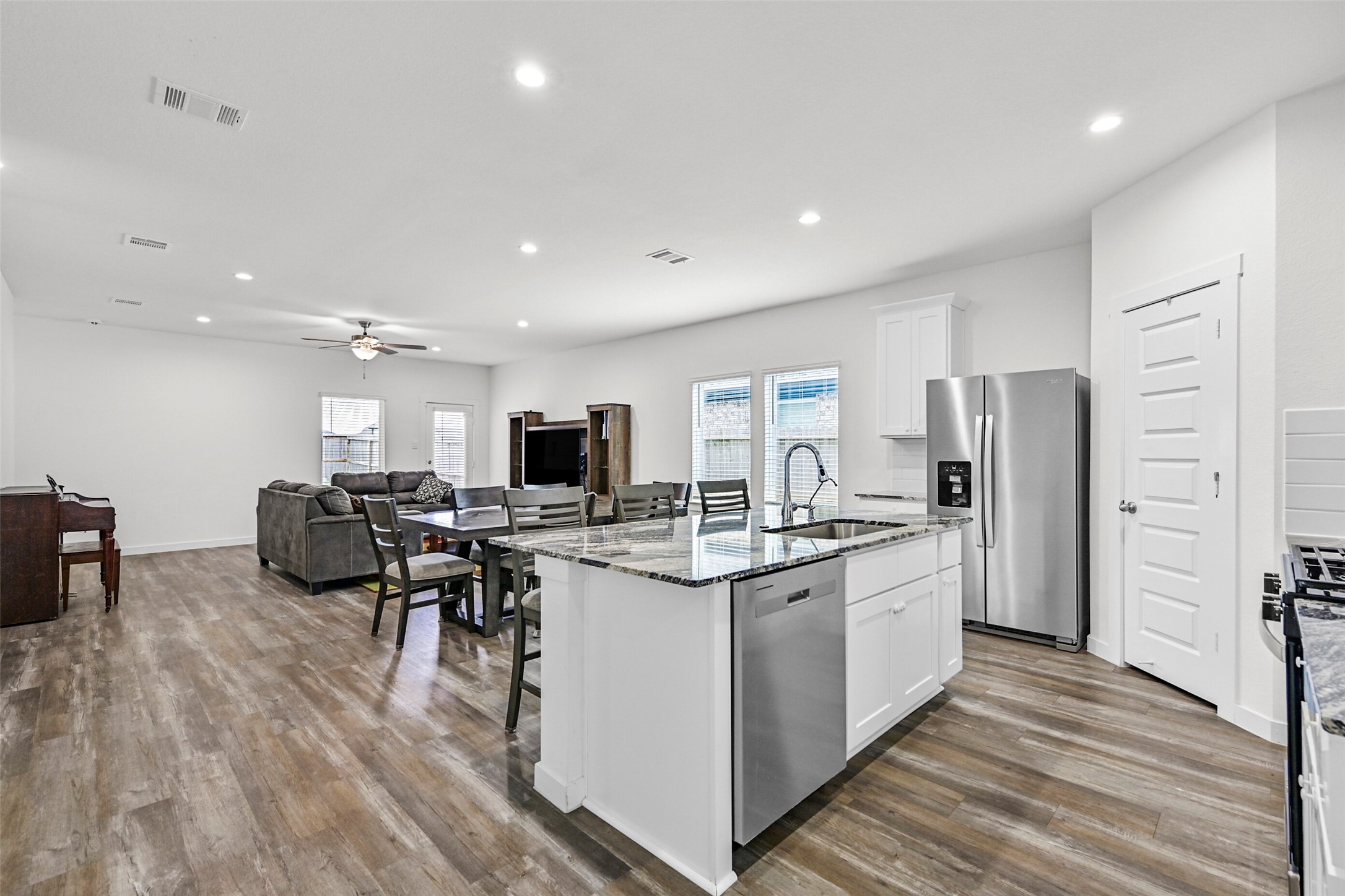 3015 Santa Terrace Lane, League City, TX 77573