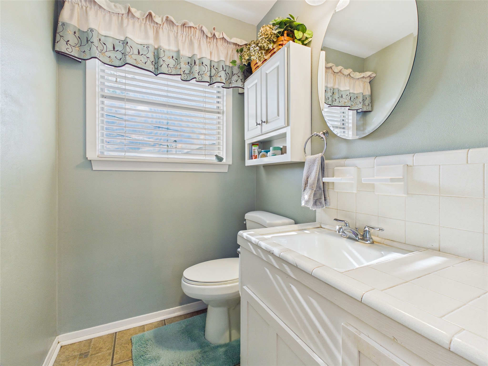 858 Shawnee Street, Houston, TX 77034