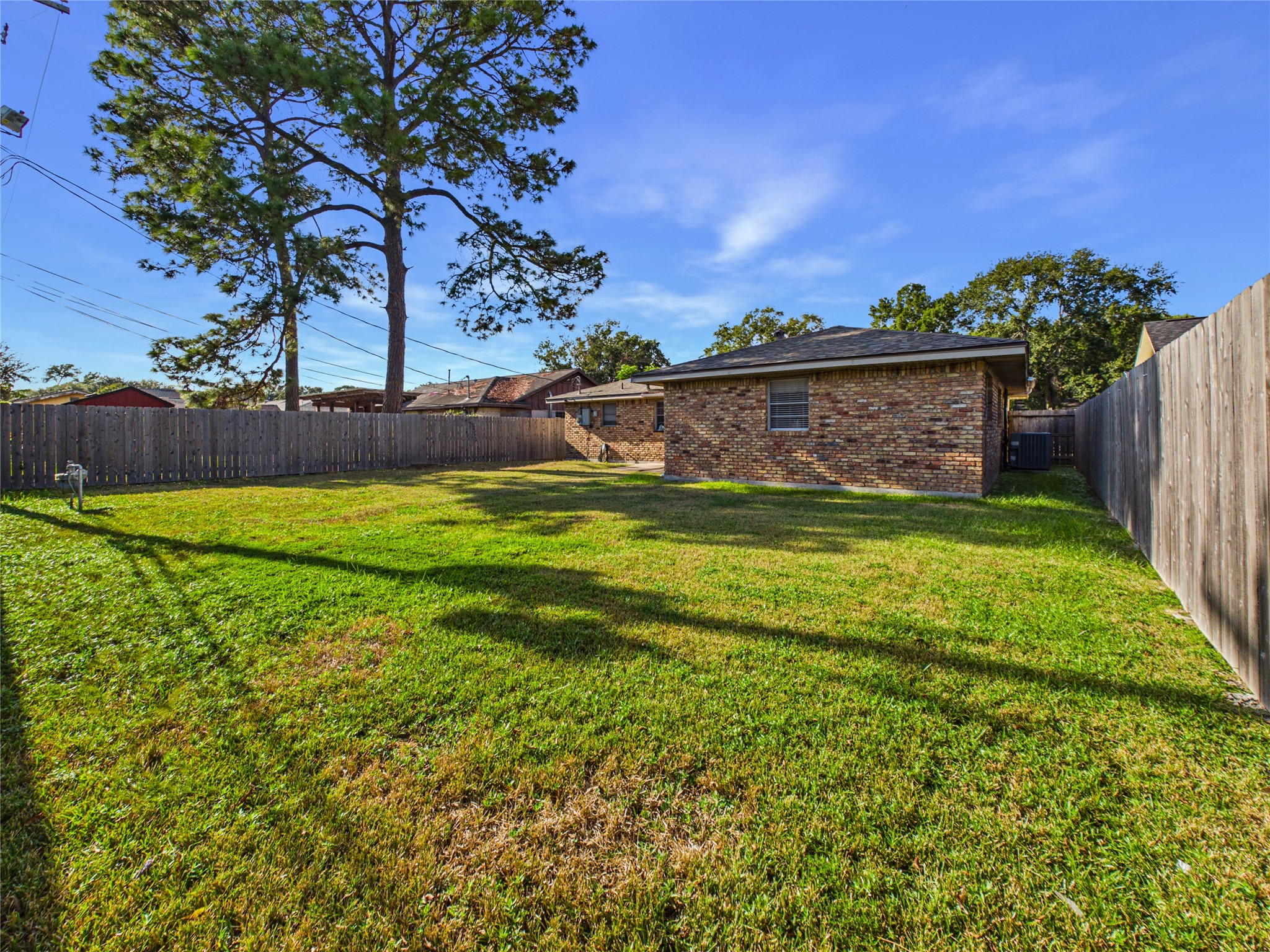 858 Shawnee Street, Houston, TX 77034