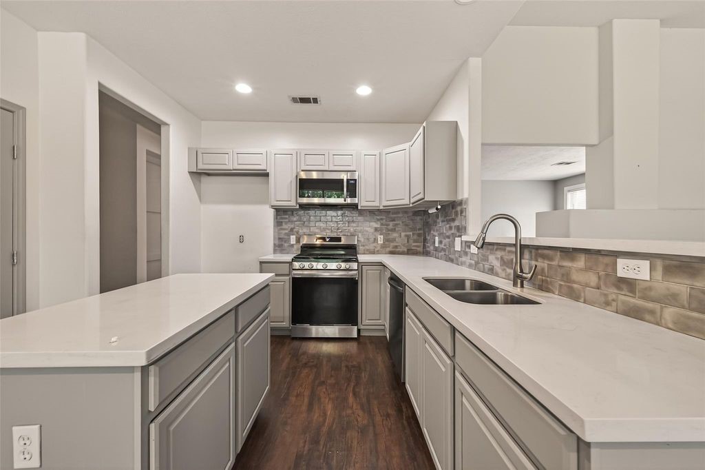6606 Belmont Bend, Katy, TX 77450