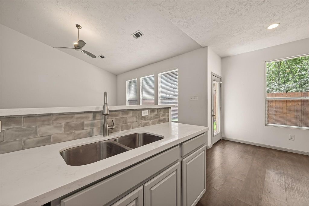 6606 Belmont Bend, Katy, TX 77450