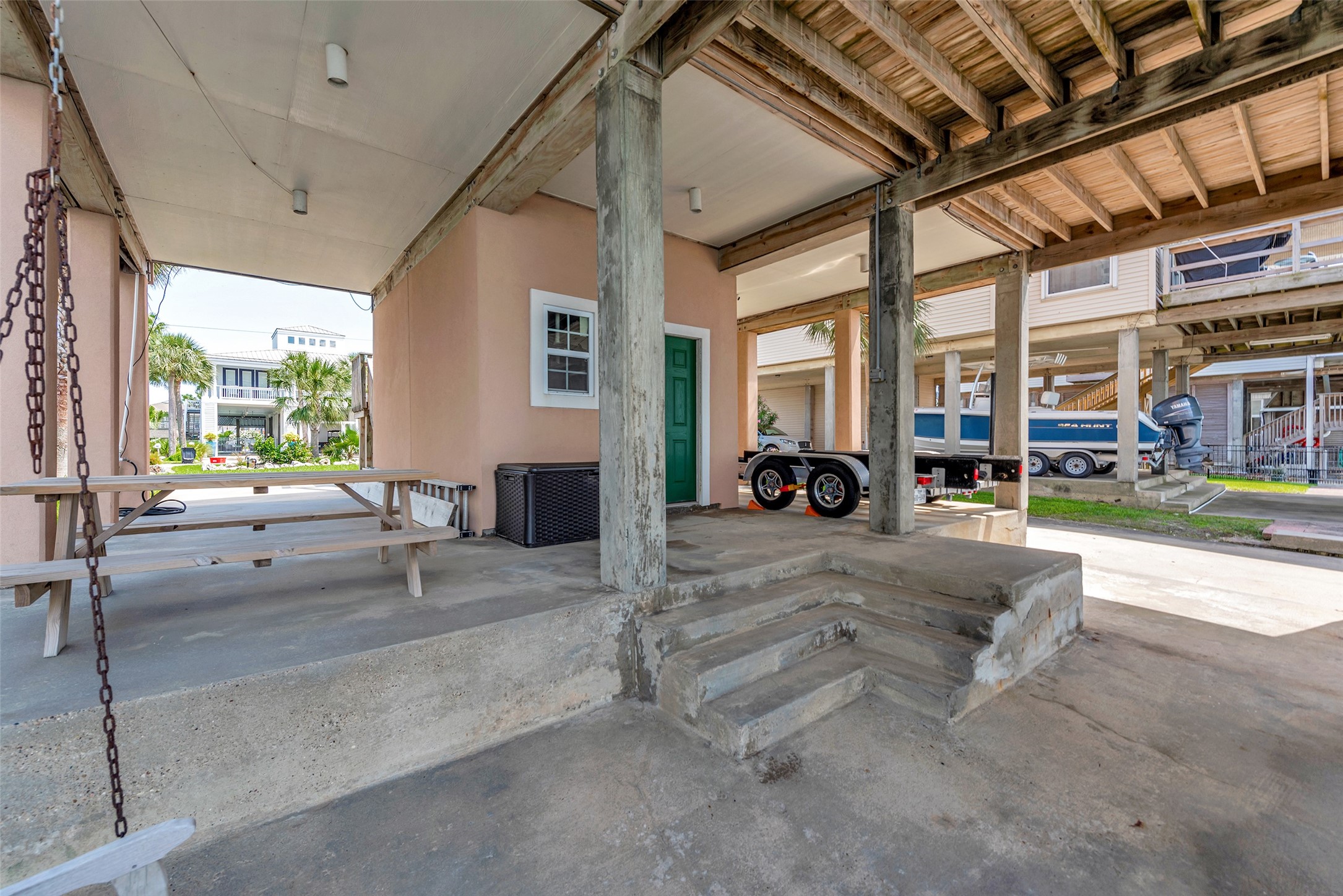 247 Isles End Road, Tiki Island, TX 77554