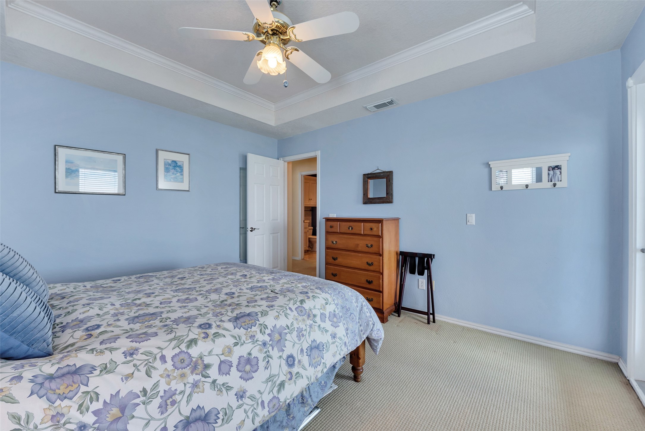 247 Isles End Road, Tiki Island, TX 77554