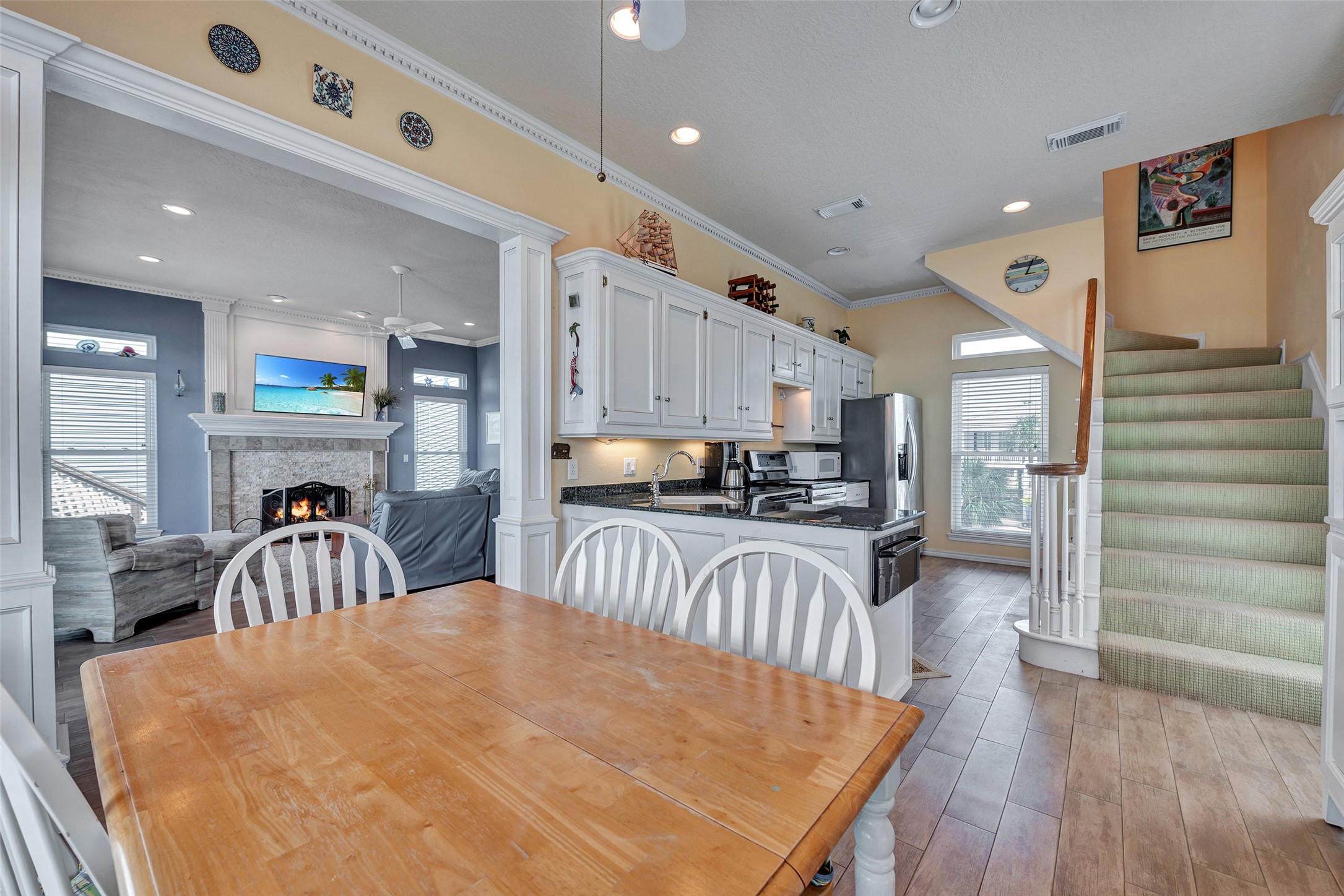247 Isles End Road, Tiki Island, TX 77554