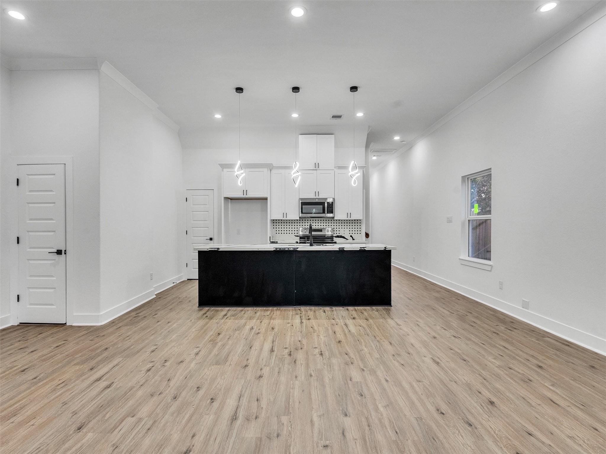 5013 Longmeadow Street, #A/B, Houston, TX 77033